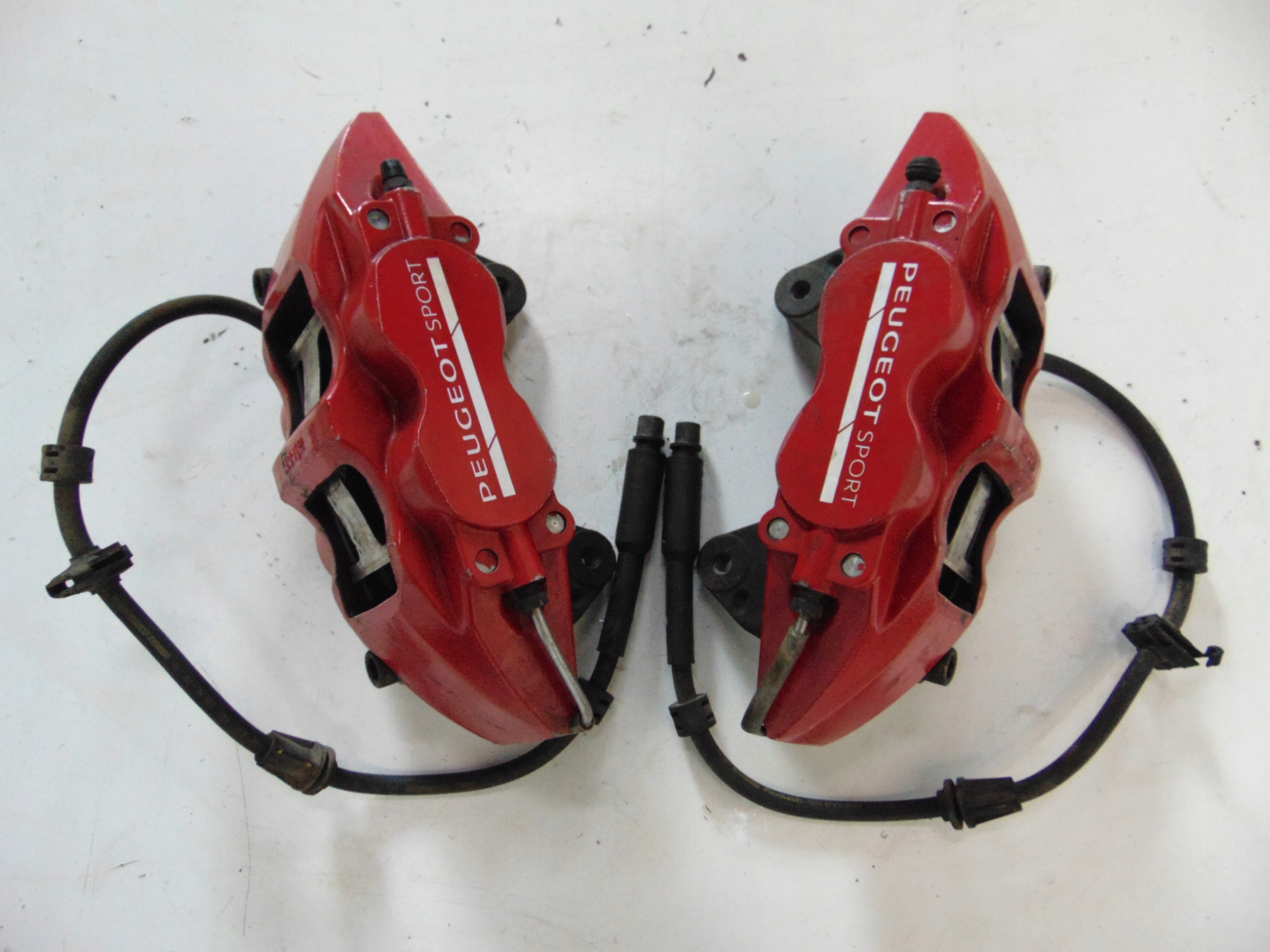 Передній гальмівний супорт PEUGEOT 308 T9 GTI