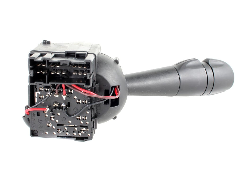 PRZEŁĄCZNIK ŚWIATEŁ DACIA DOKKER DUSTER LODGY LOGAN SANDERO Funkcje kierunkowskazy światła inne