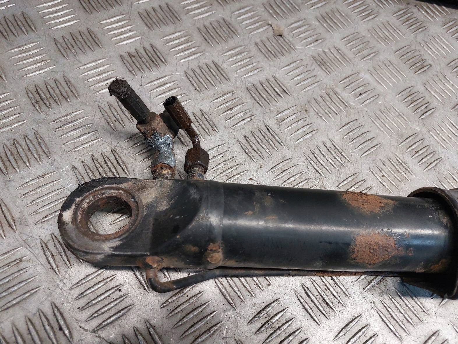 damper lifting cabs + holder RENAULT PREMIUM 420 and 5010316793