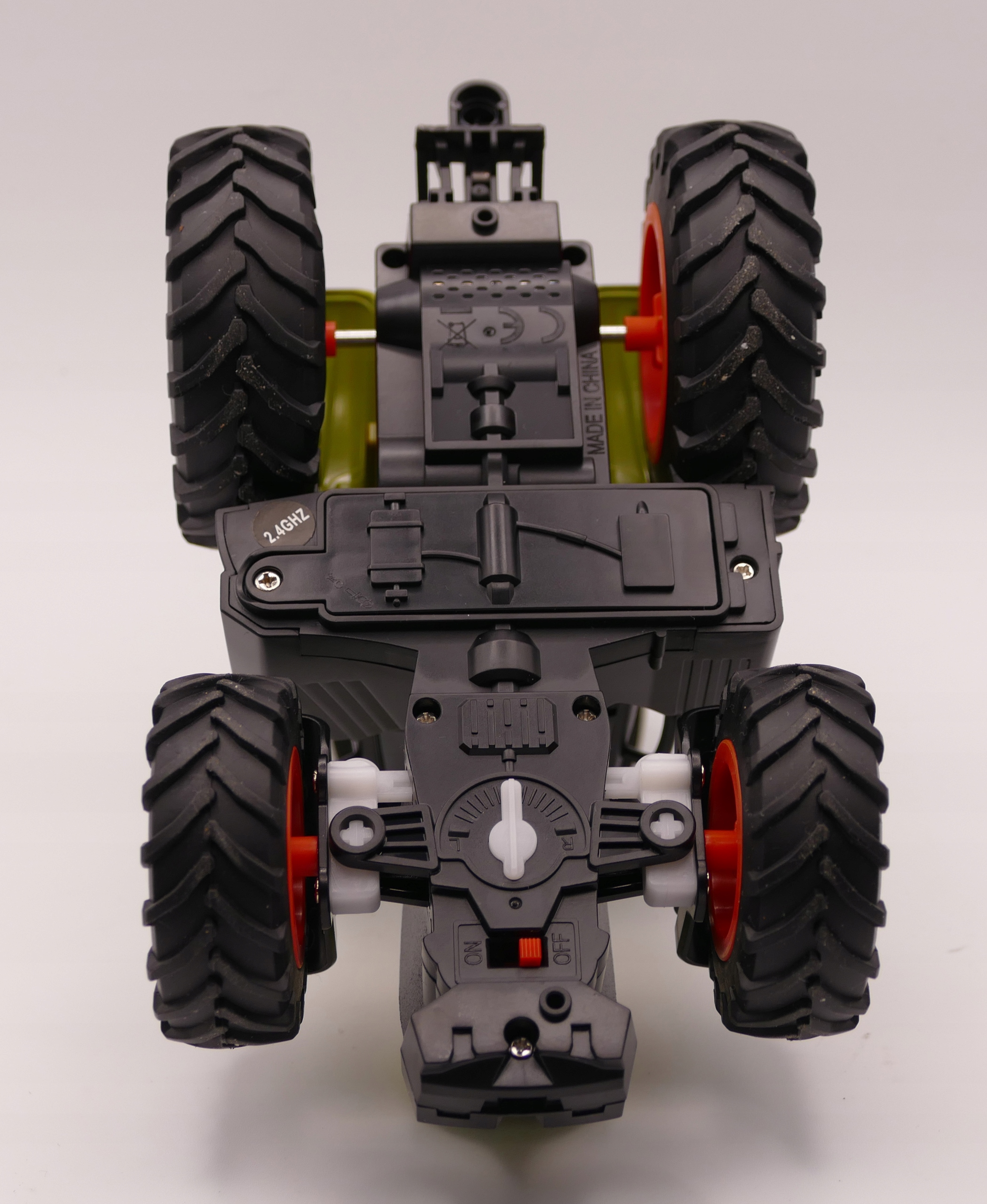 DUŻY TRAKTOR ZDALNIE STEROWANY CIĄGNIK PILOT TRAKTOREK RC LED BATERIE Płeć chłopcy dziewczynki unisex