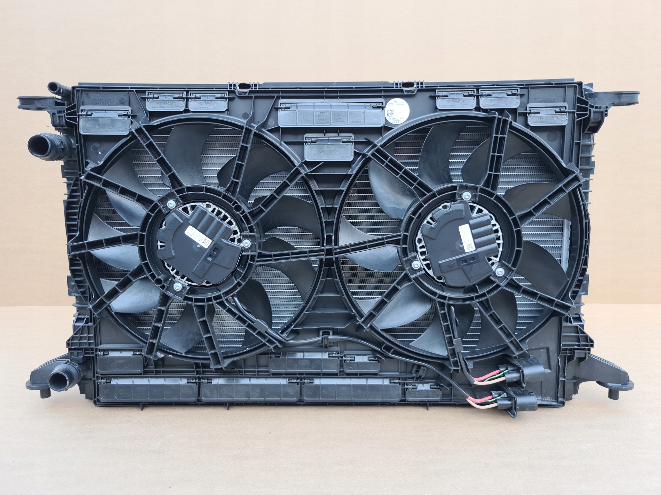 КОМПЛЕКТ РАДИАТОРЫ AUDI Q7m 2tfsi 2015-2023