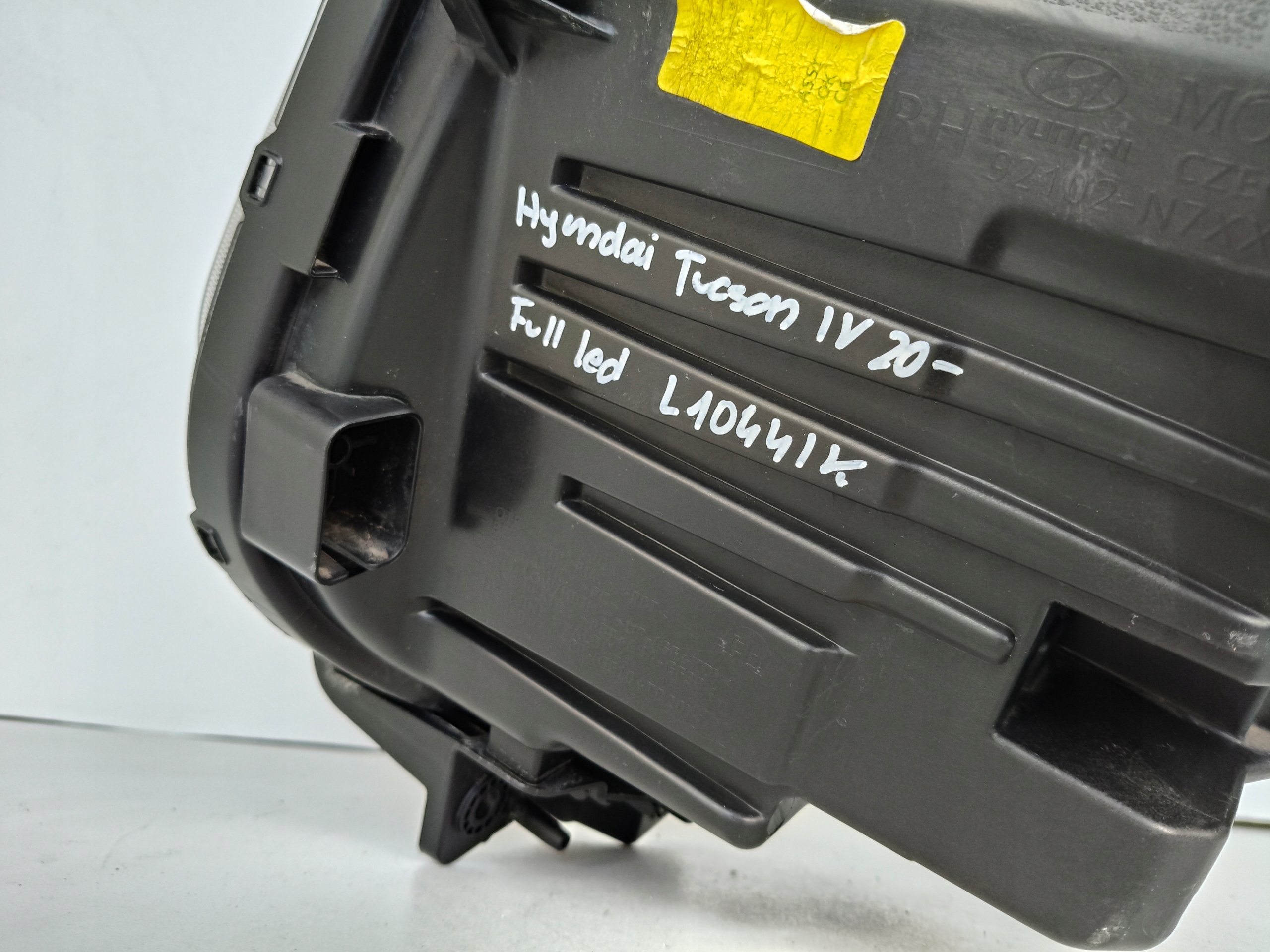 light right REFLEKTOR HYUNDAI TUCSON IV 20- FULL LED