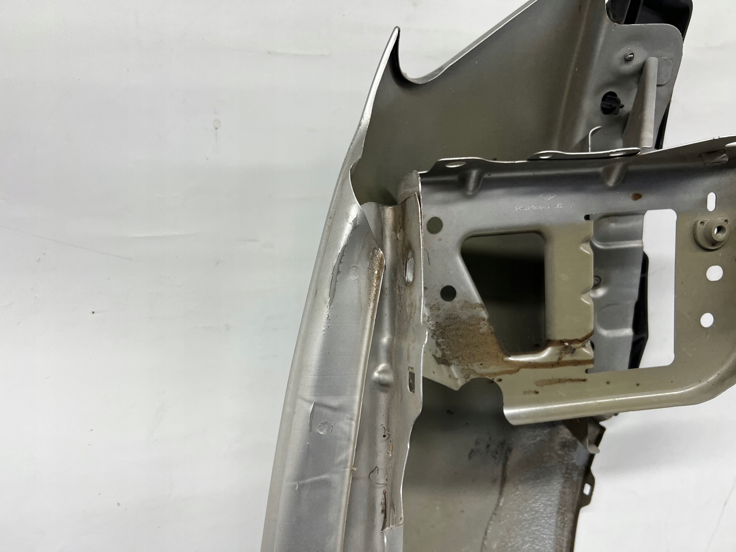 Dacia Duster and fender left front front
