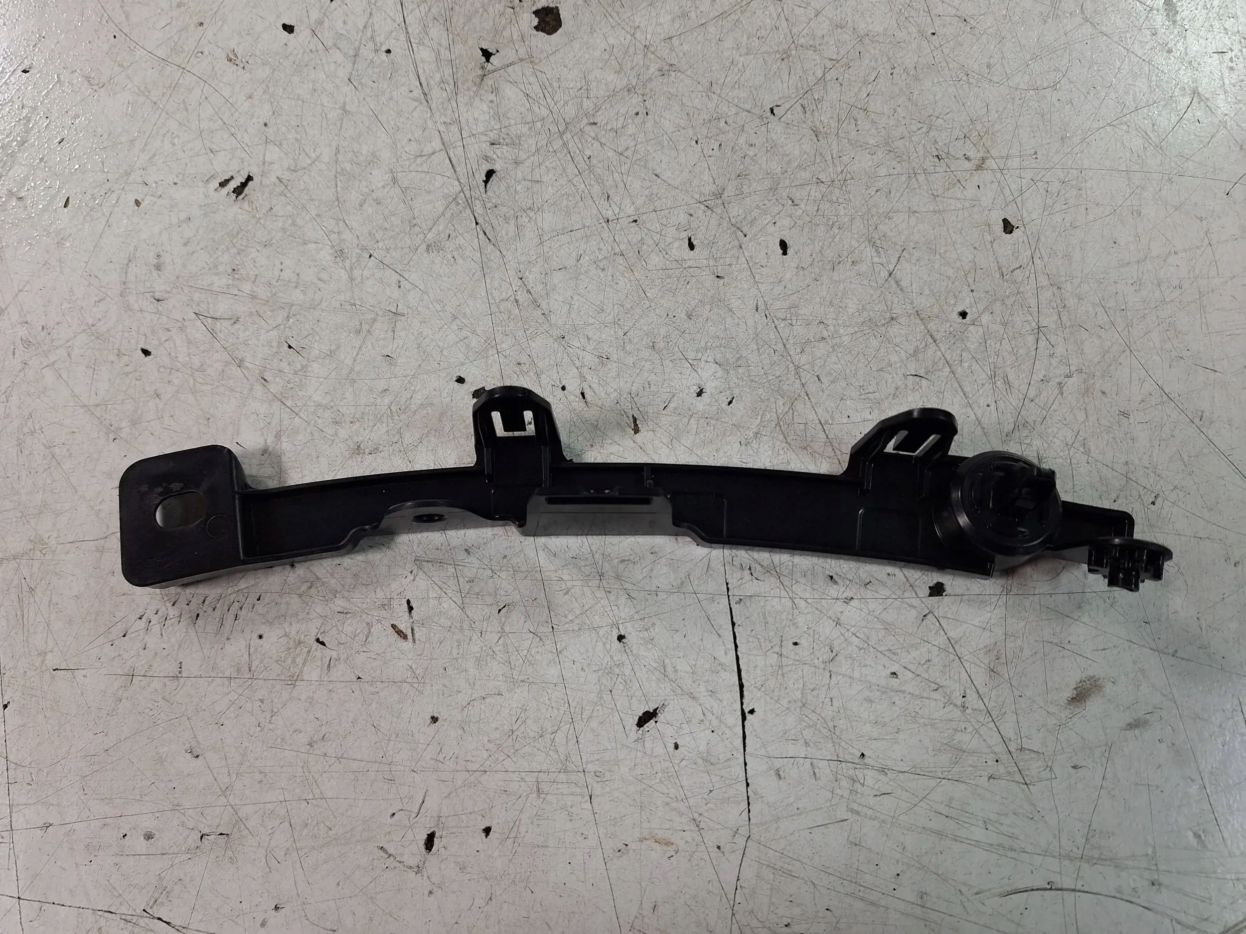 bumper bracket front left 52146-F4030 Toyota C-HR CHR