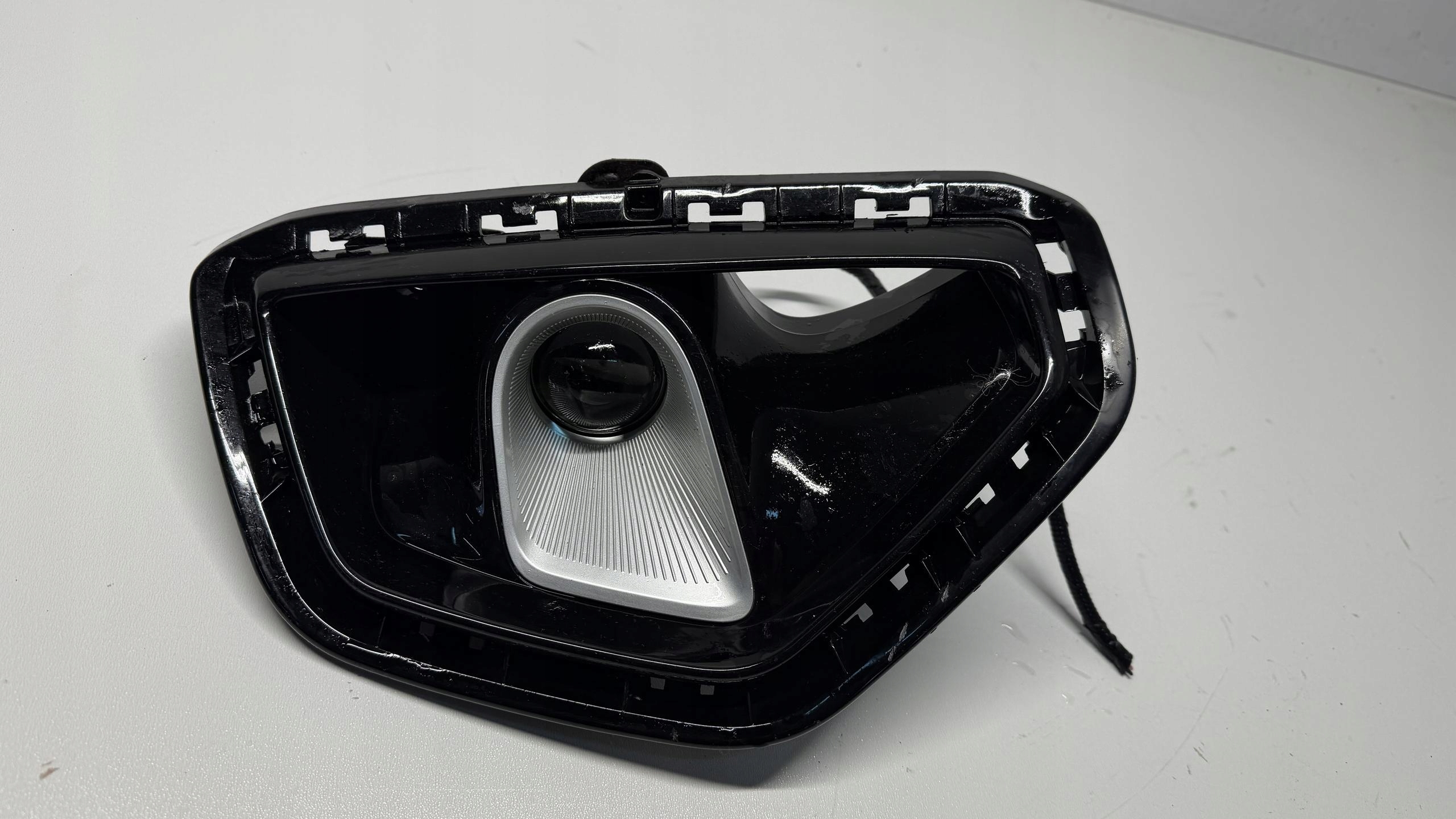 KIA STONIC grid of a bumper front fog light left left grille