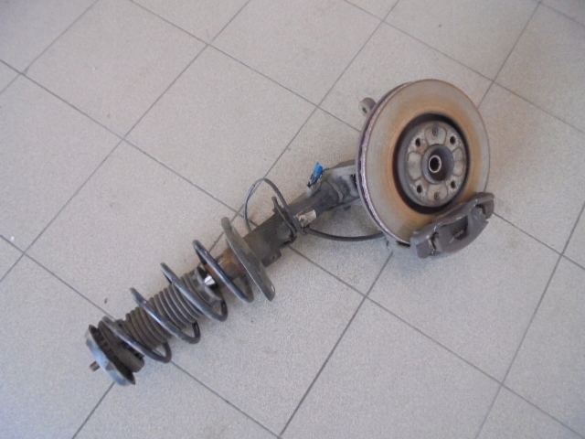 поворотный кулак, цапфа левый CITROEN C3 II 1.6 b 2010R