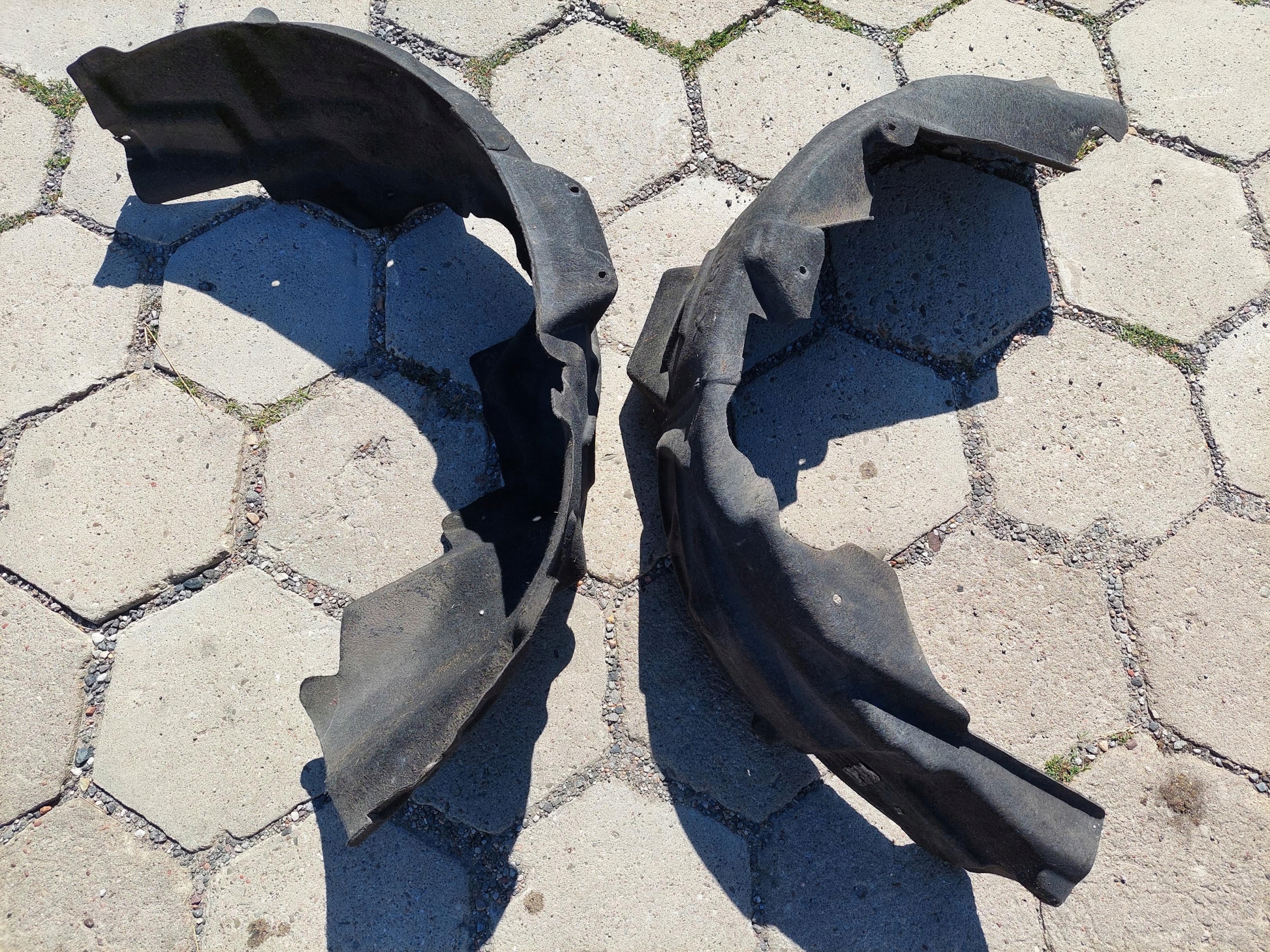 mudguard rear part right rear. right JAGUAR F-PACE X761
