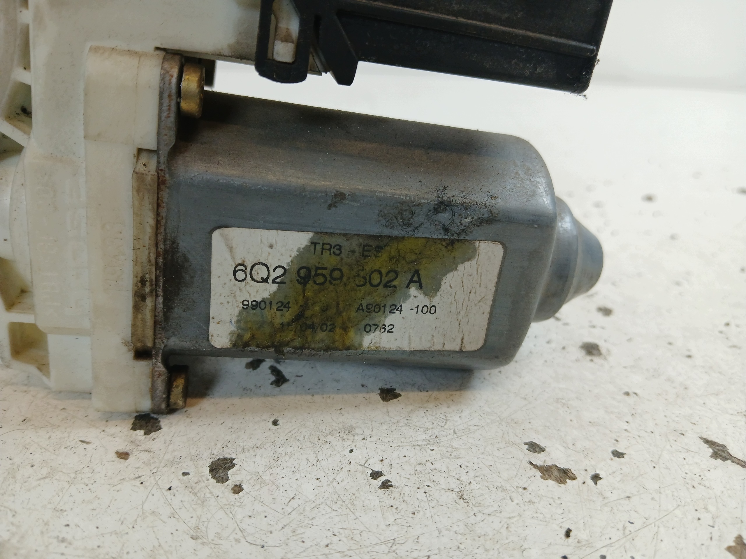 VW POLO 9N SEAT IBIZA III mini motor windows left front 6Q2959802A