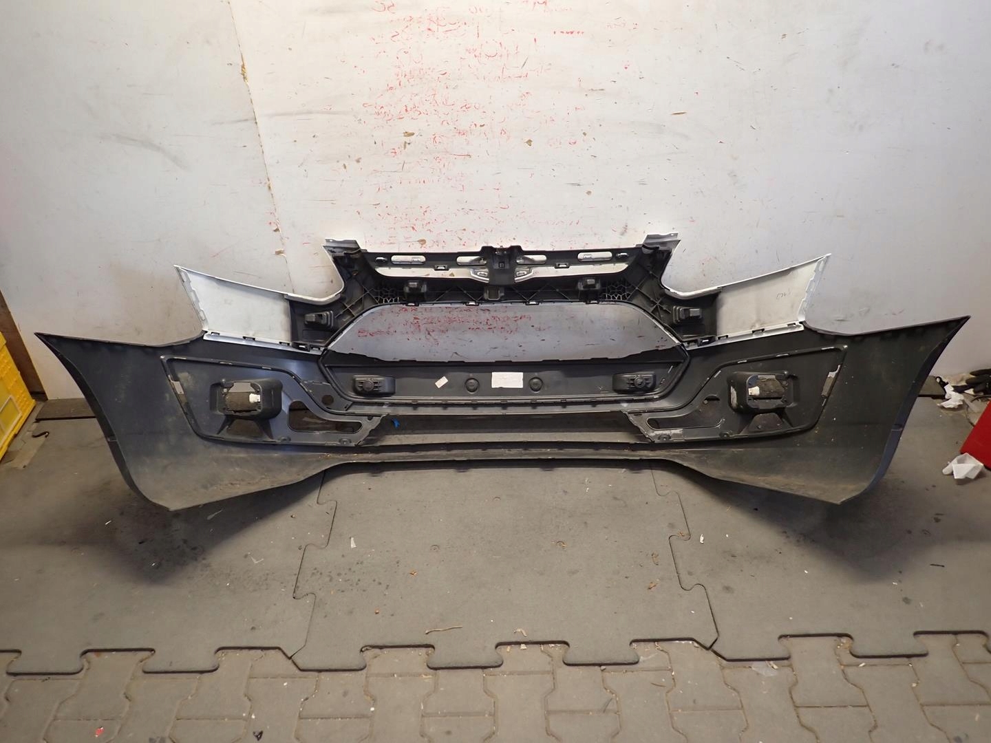nárazník předek přední FORD CUSTOM 2013-2017