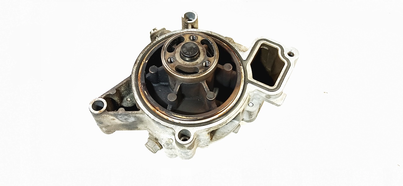 Pompa wody Opel 2.2 16v Signum Vectra C Zafira B