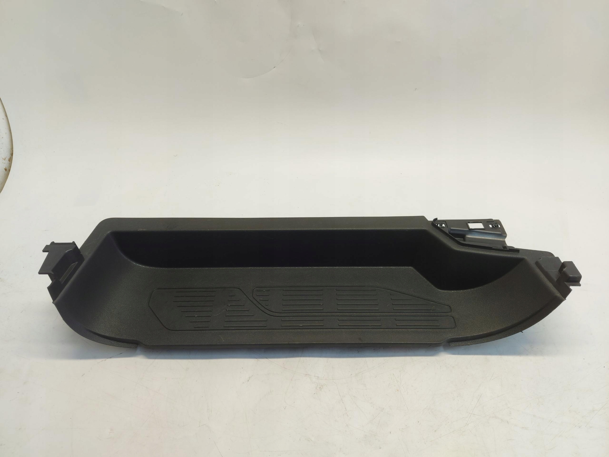 VW Multivan 7T0 T7 2023 threshold stopien left sump plastykowy 7t0863735d