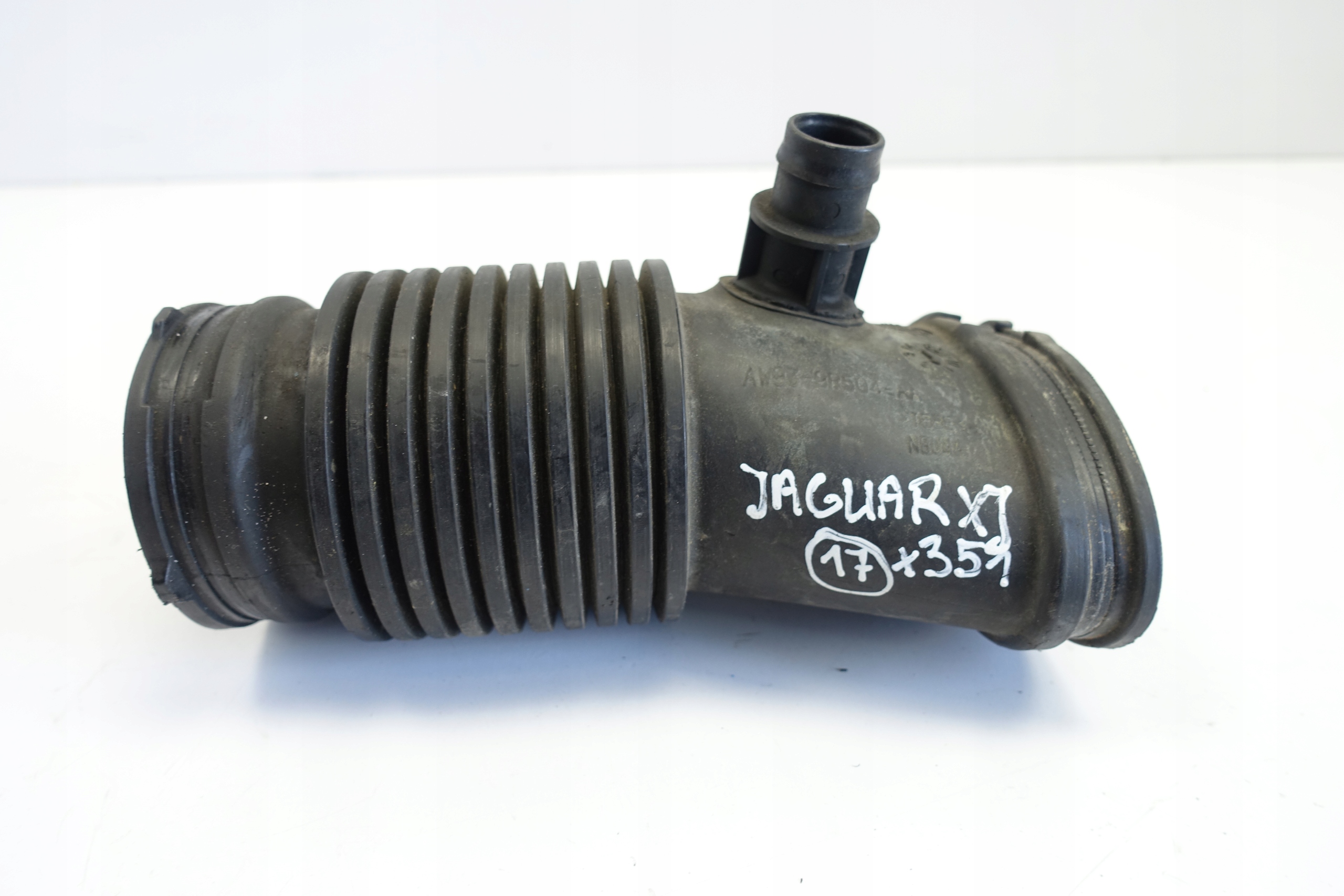 AW93-9R504-AA - Jaguar XJ X351 5.0 V8 воздуховод шланг труба