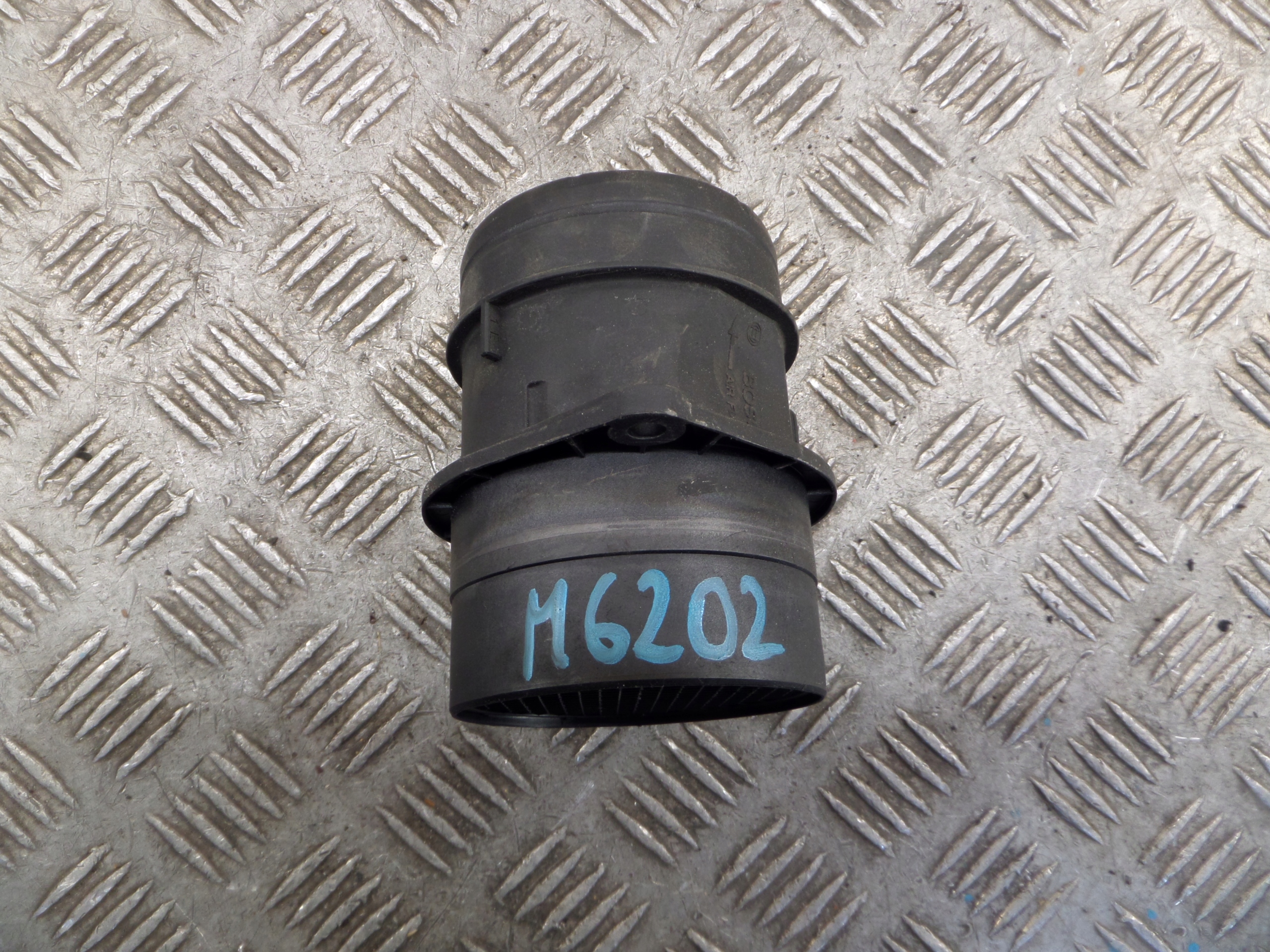 AUDI VW SKODA flow meter air 03L906461A