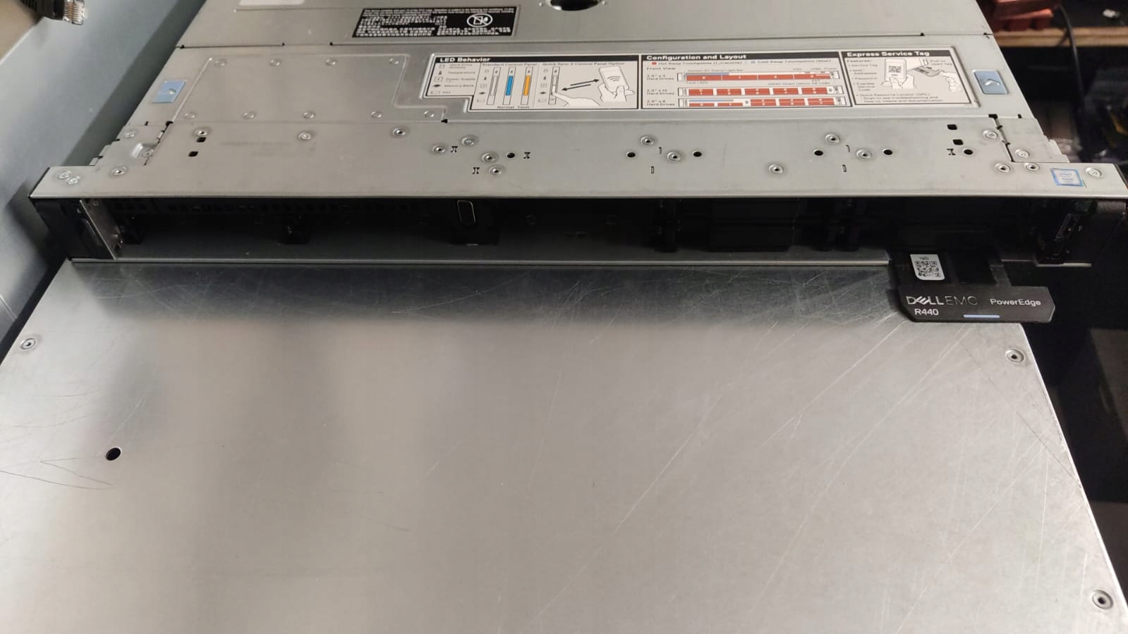 Serwer Dell R440 2x Bronze 3106, 32GB RAM, 8x SFF, 2x550 PSU.