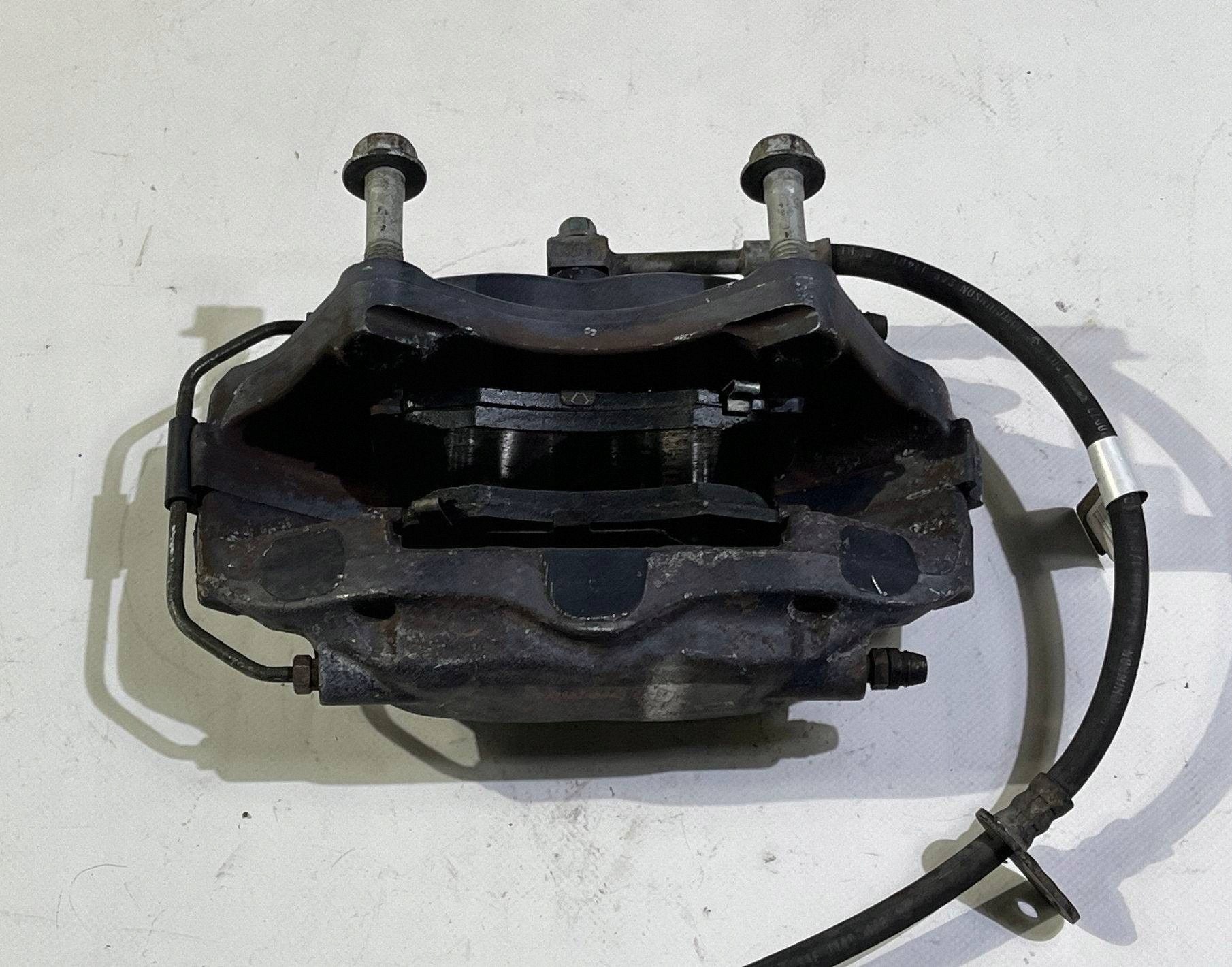 caliper brake BREMBO left rear Chevrolet Camaro SS v8 6.2 2009-2015