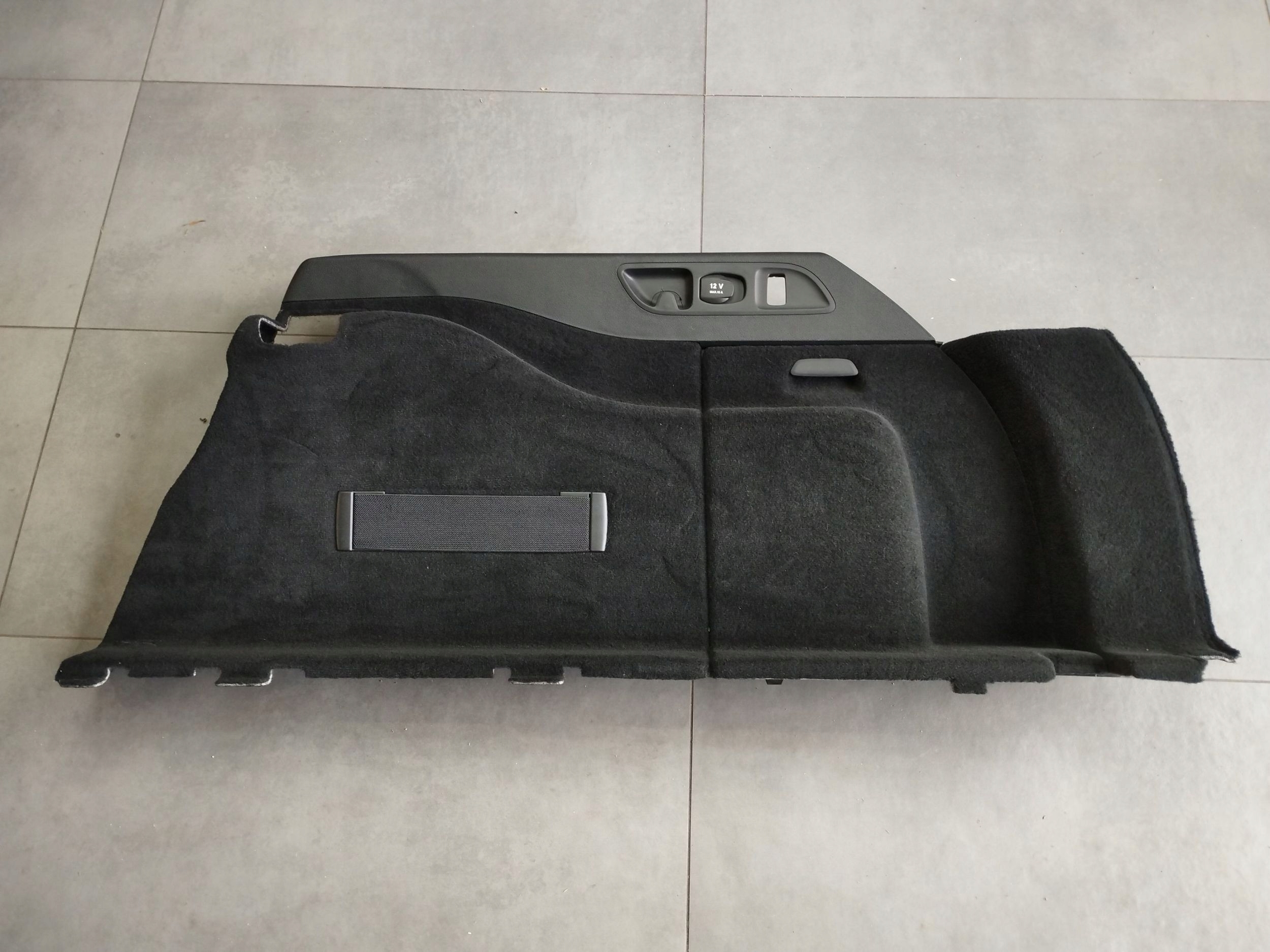 Mercedes-Benz E W213 boot upholstery right rear part A2136906403