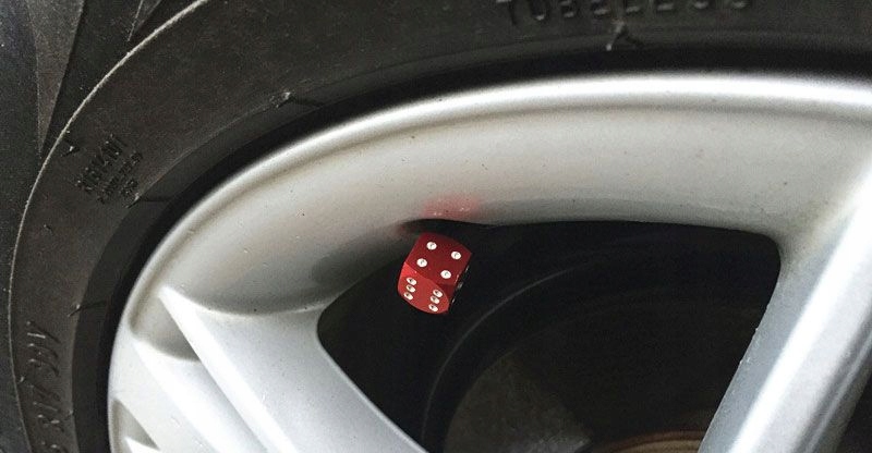 Nakrętki na wentyle kostki do gry aluminiowe 4 sz Kod producenta KOSTKI-CZERWONE