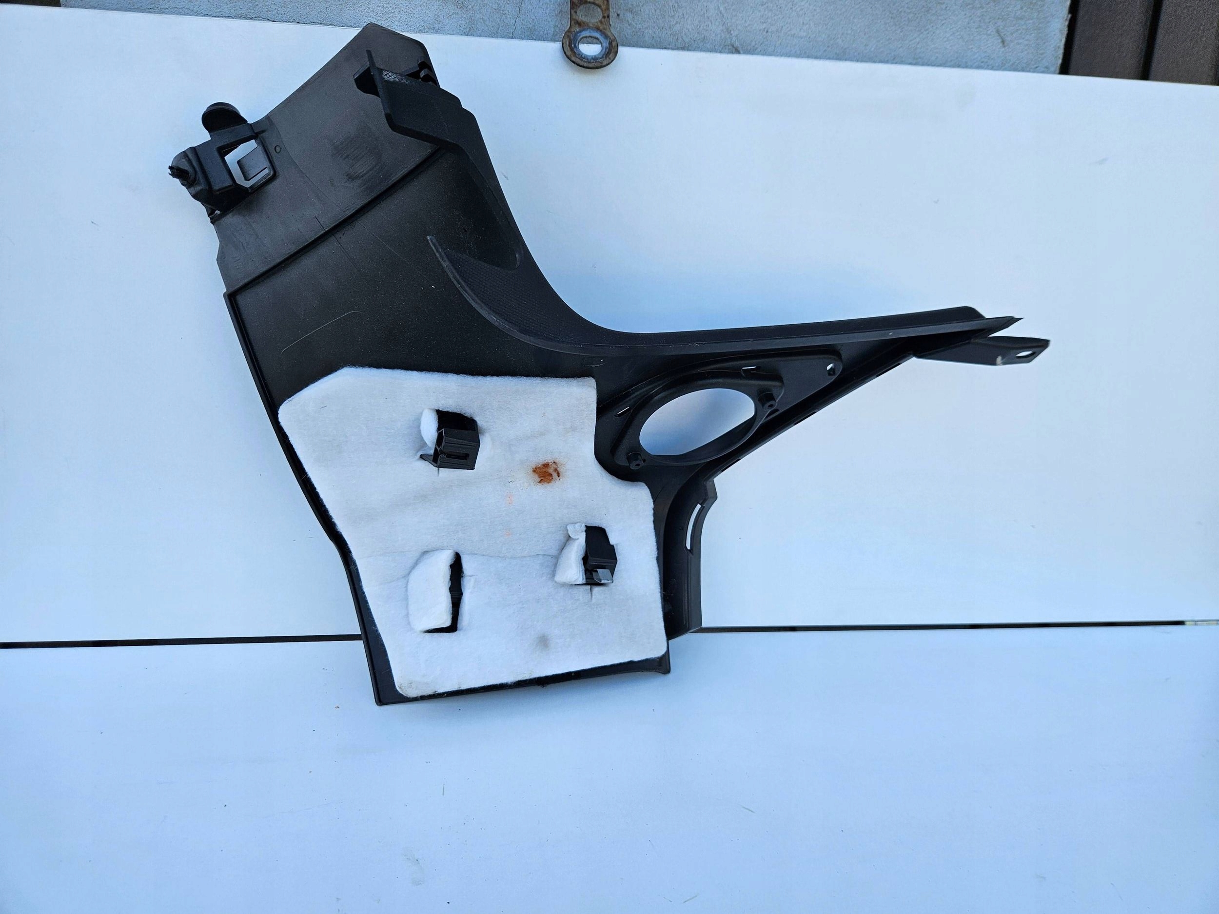 Audi Q5 8R0 Blende Abdeckung slupka links heck