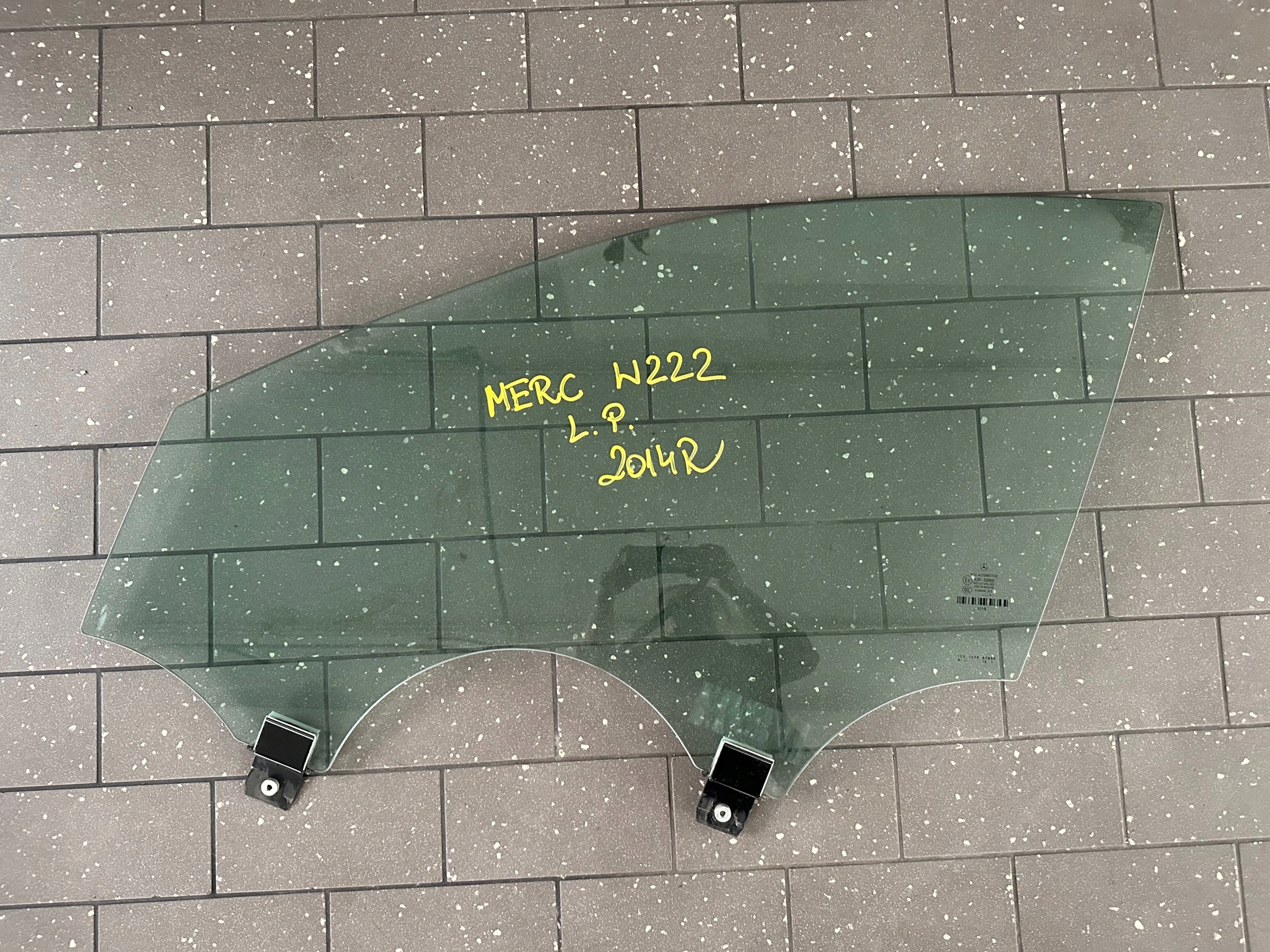 SZYBA DRZWI LEWA PRZEDNIA MERCEDES S KLASA W222