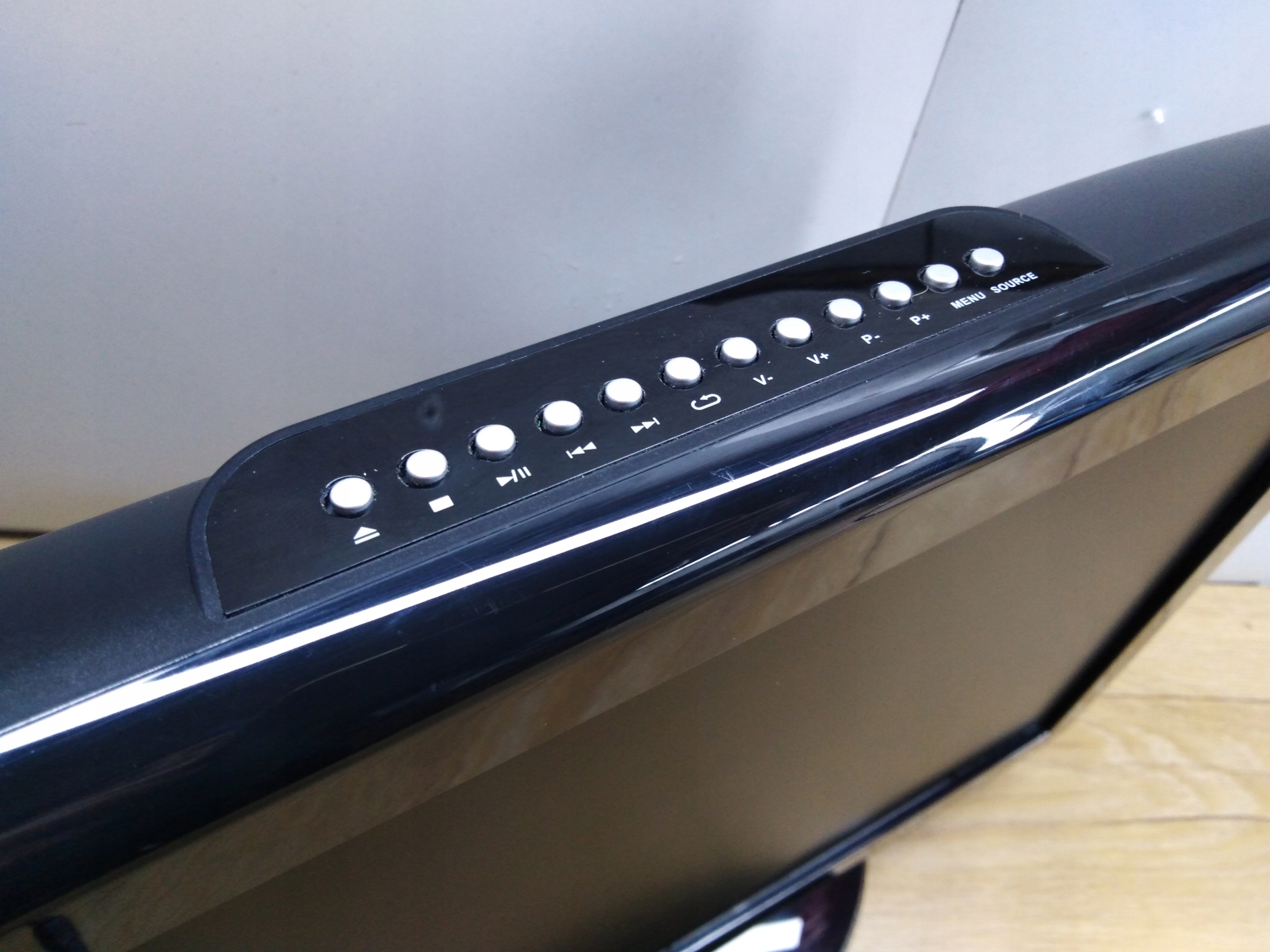 TV-MONITOR LCD 15 AEG DC 12V DVB-T HDMI USB STEREO ODTWRZACZ DVD Przekątna ekranu (cale) 15.5