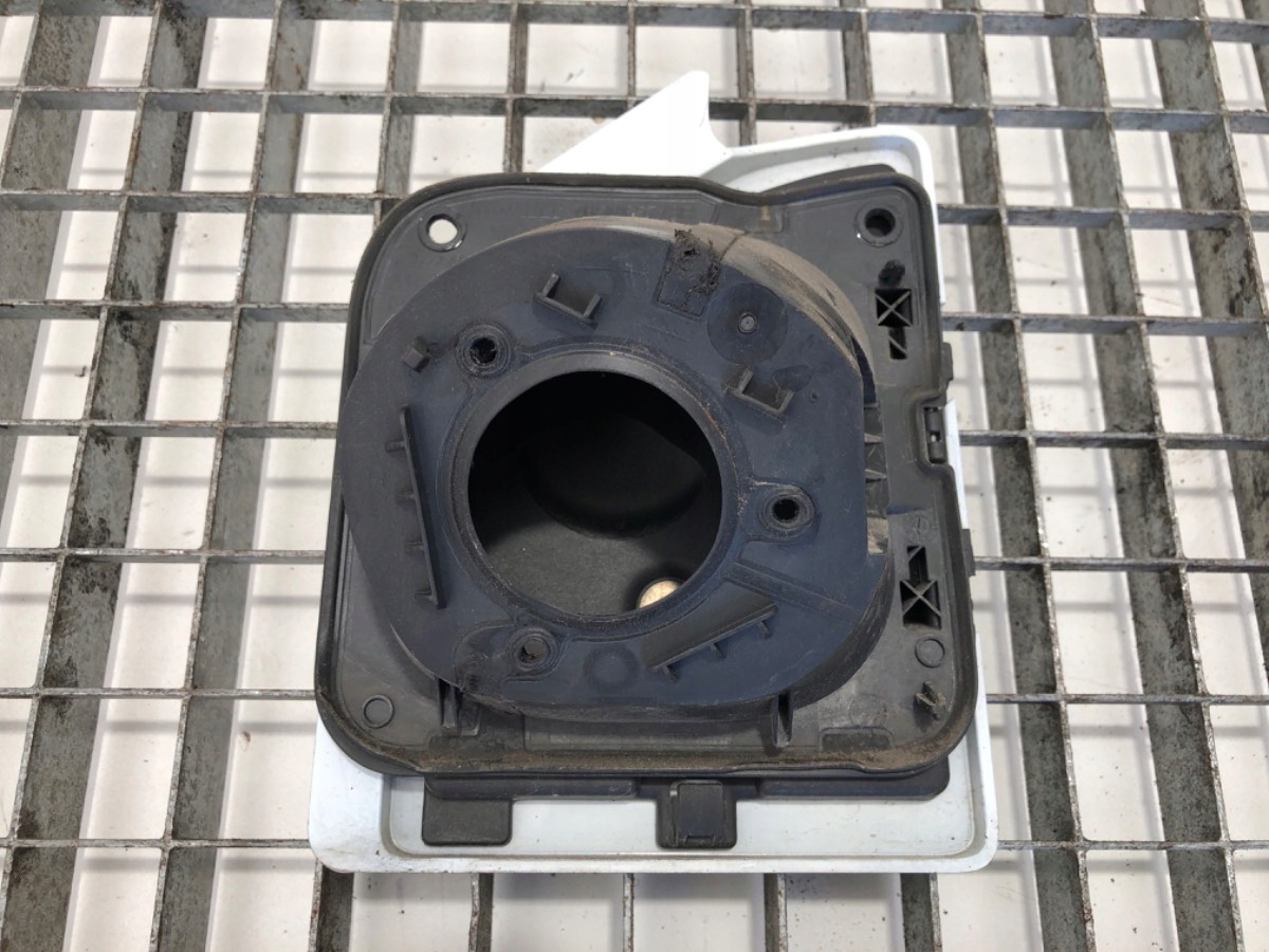 KLAPKA WLEWU PALIWA RENAULT MASTER III Bus Numer katalogowy części LORK588791