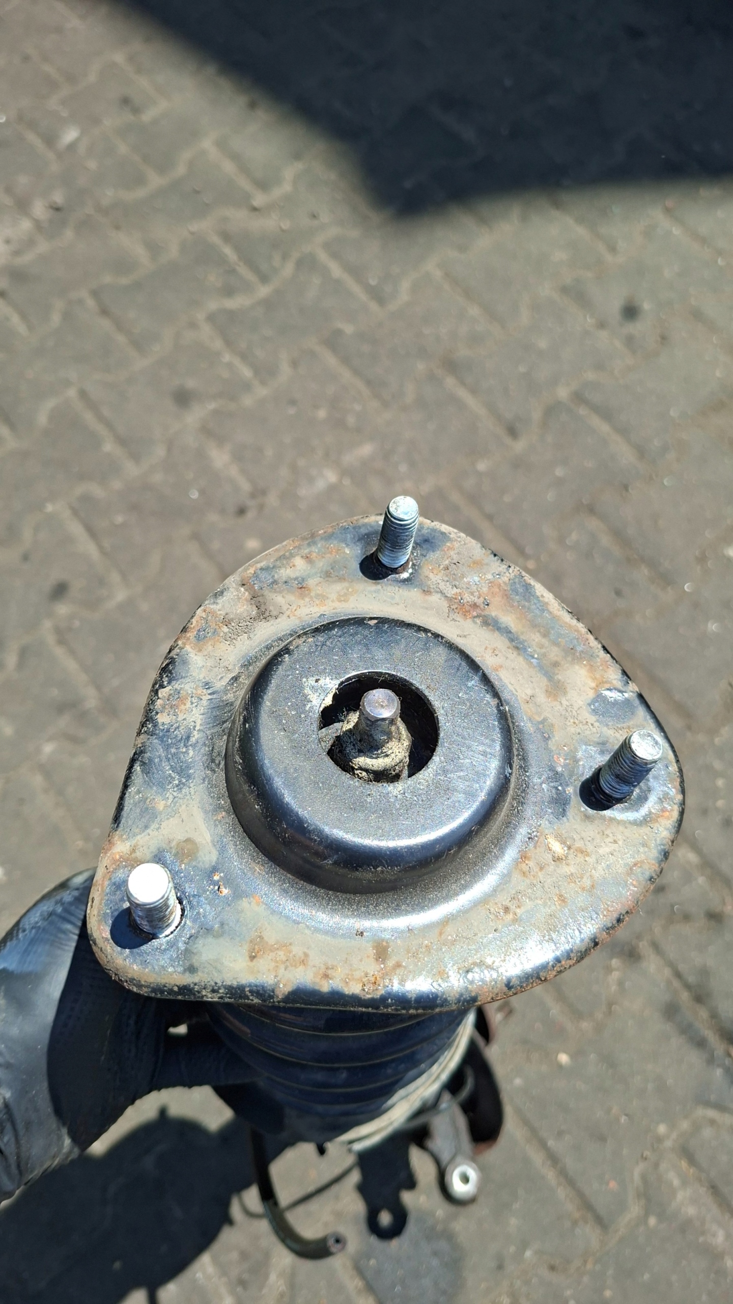 shock absorber swing right front MITSUBISHI COLT VI 1.1