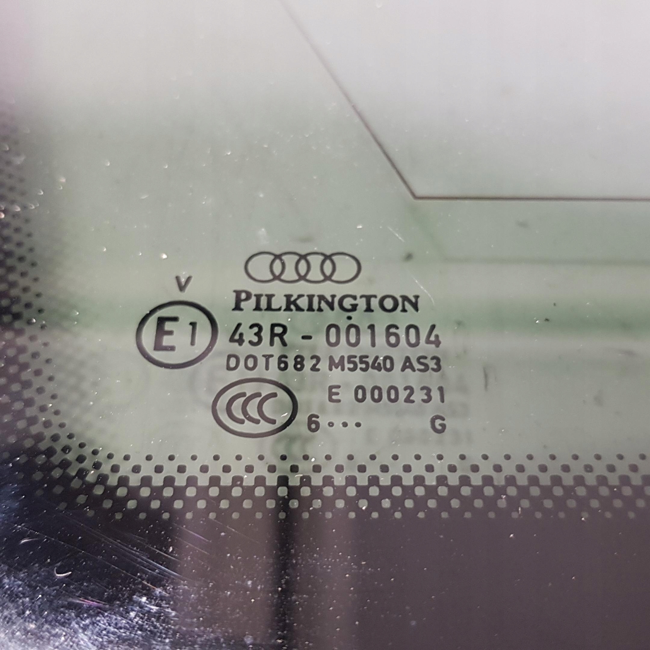 SZYBA KAROSERYJNA LEWY TYŁ AUDI Q7 4L Typ samochodu Samochody osobowe