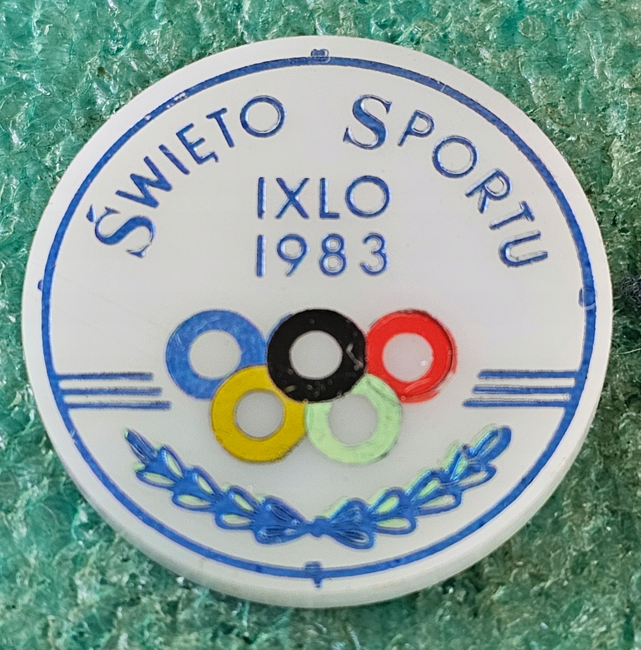 ODZNAKA ŚWIĘTO SPORTU IX LO 1983 KOŁA OLIMPIJSKIE