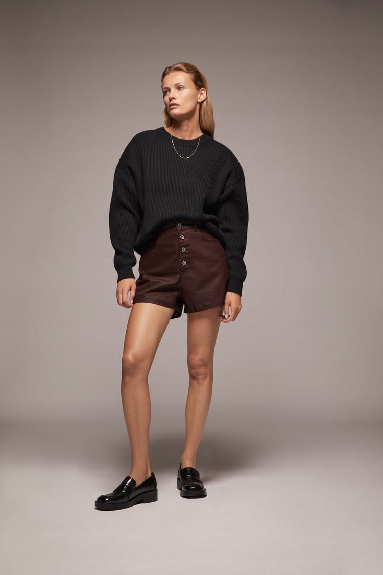 

Zara_krótkie Powlekane Szorty Mom Fit 5899170