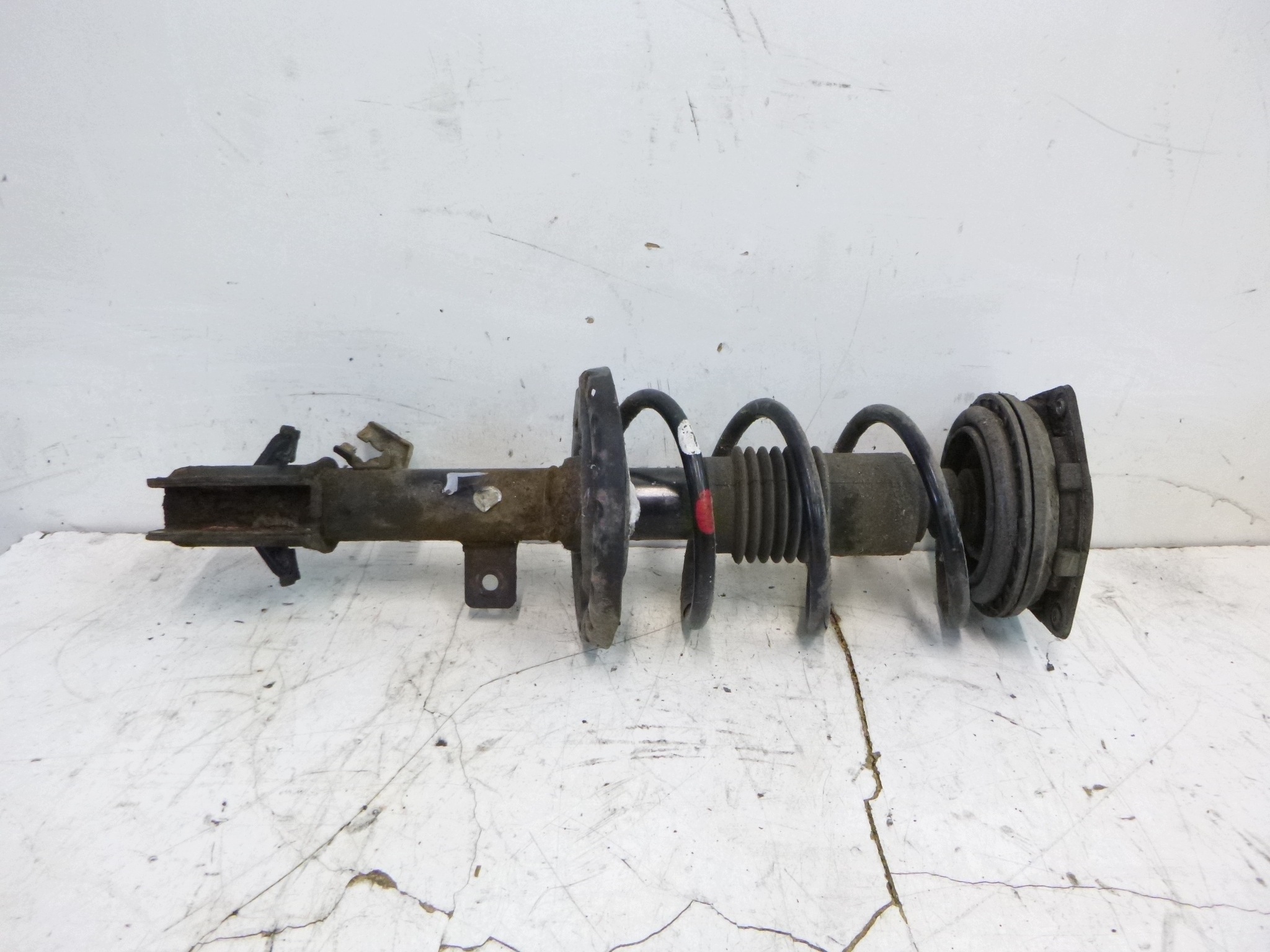 shock absorber steering rod mcpherson front left Nissan Micra K12 1.4 2003–2010