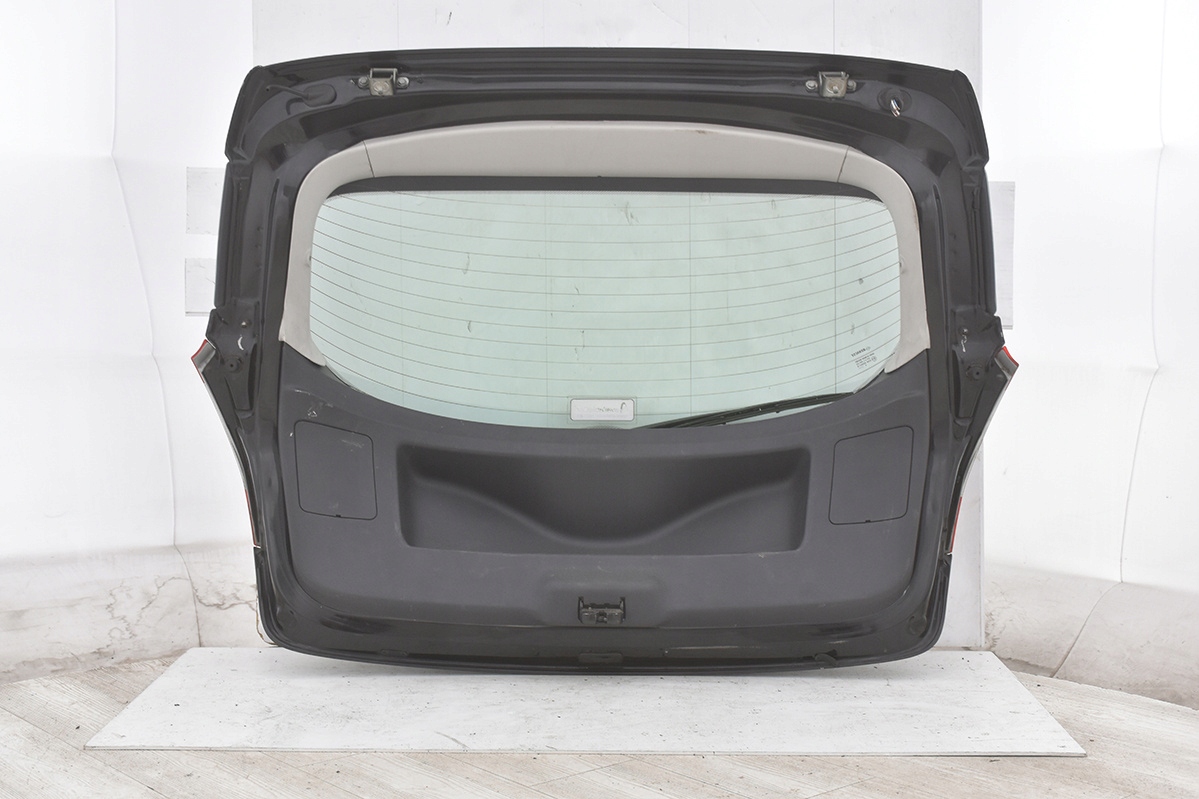 boot doors * rear part RENAULT MEGANE III HB