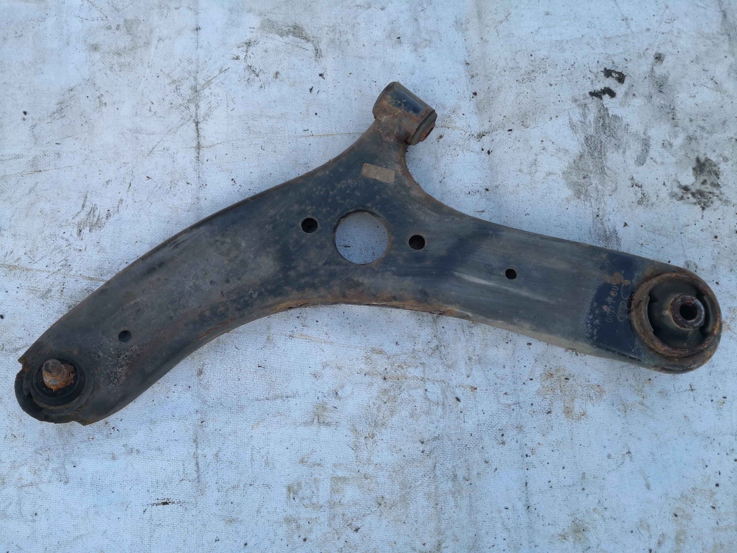 arm left front HYUNDAI I20 54500-1J700