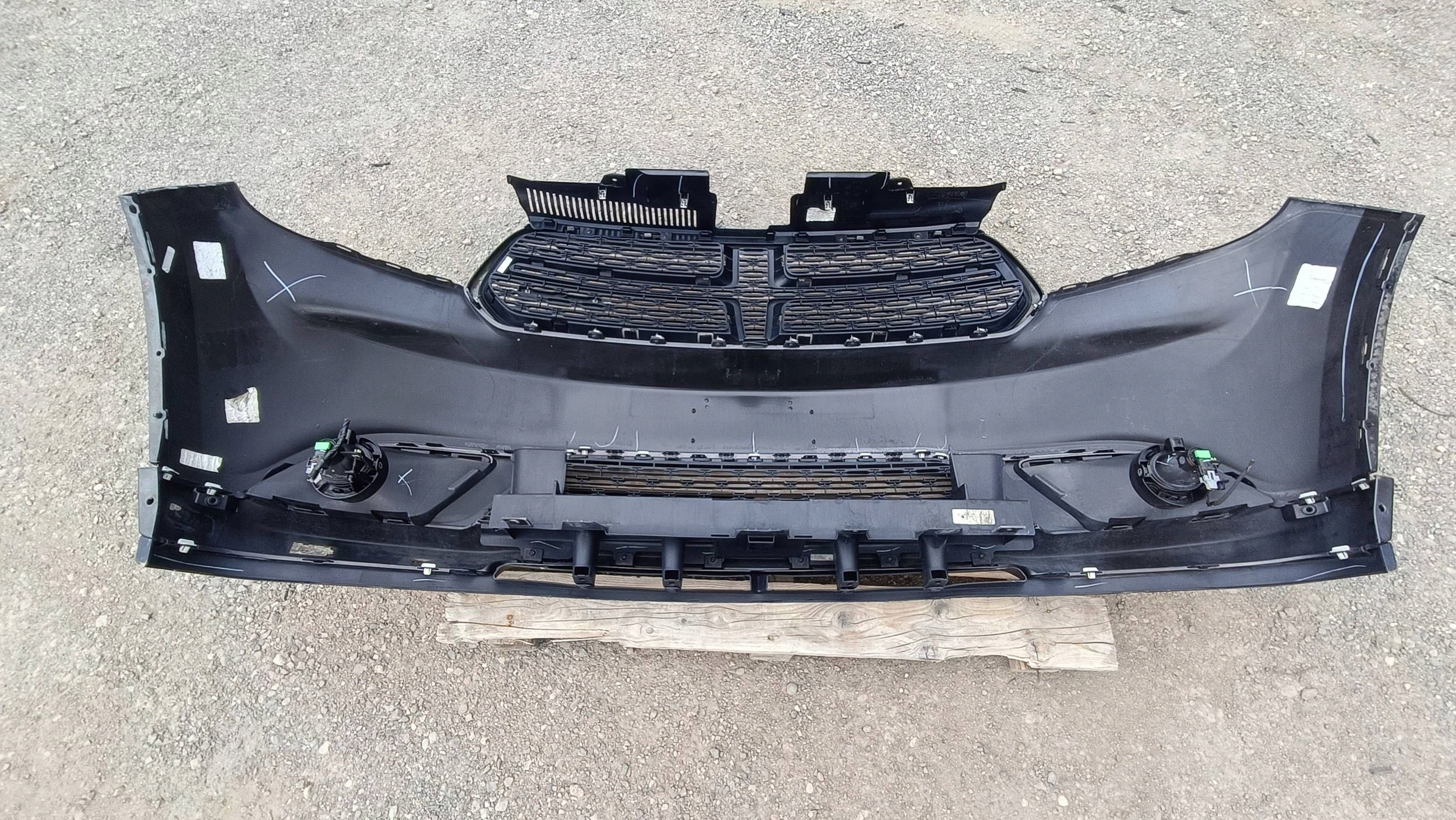 Stoßstange vorne vorne komplet Dodge Durango 5.7 Hemi RT 2016
