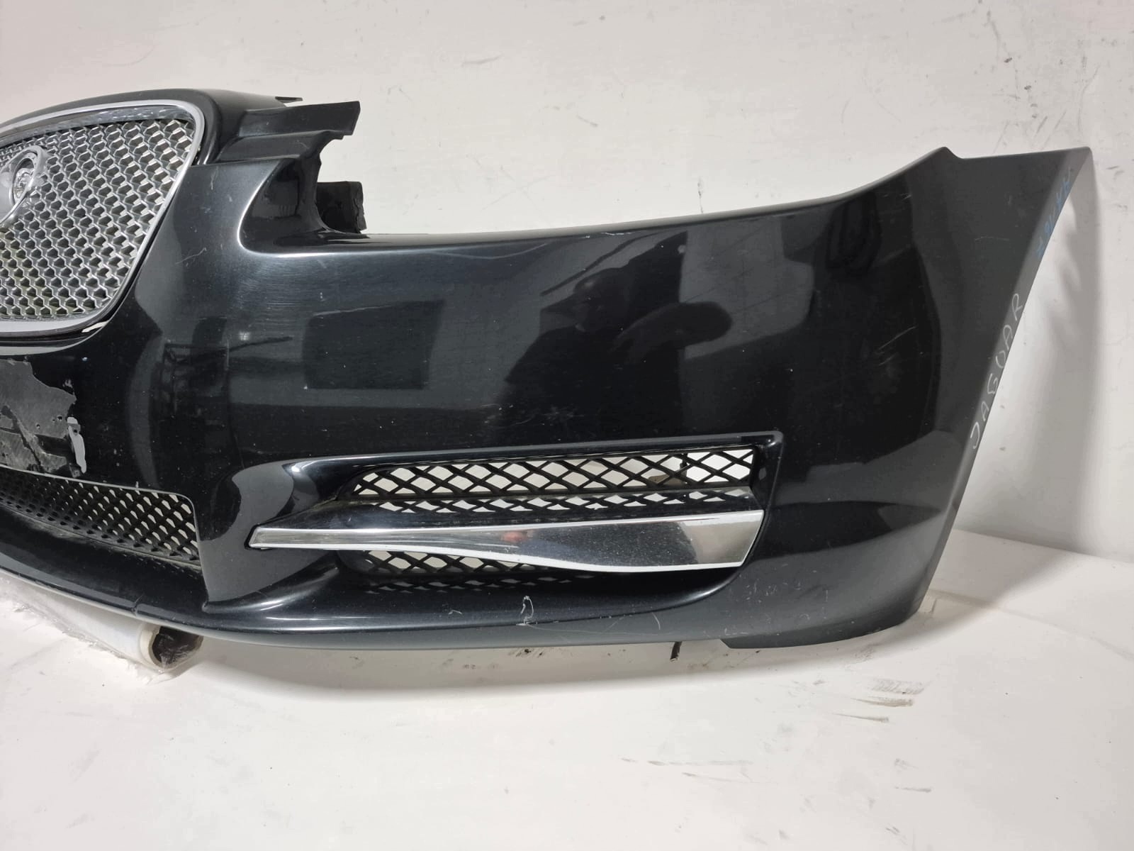 JAGUAR XF X250 07- bumper front front grill grid 8X23-17C831