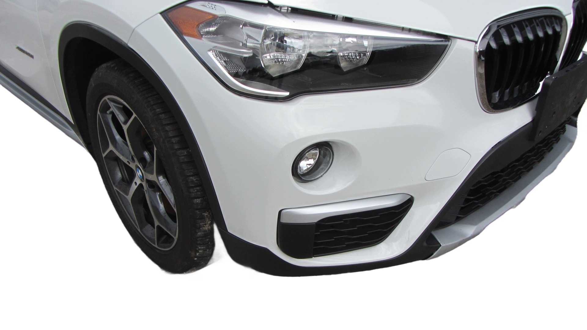 BMW X1 F48 front white XLINE complete front bumper ALPINWEISS A300