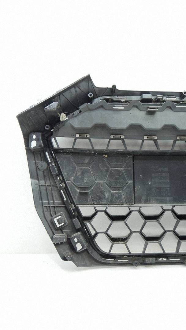 grill grille radiator W bumper front AUDI A1 II 2 82A 82A853653B