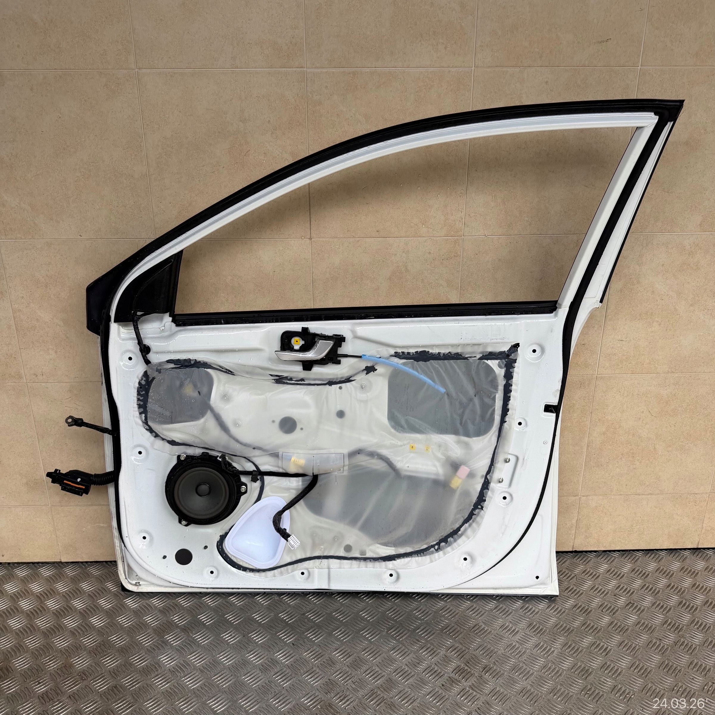 door complete front right KIA STONIC LIFT 2022 ROK