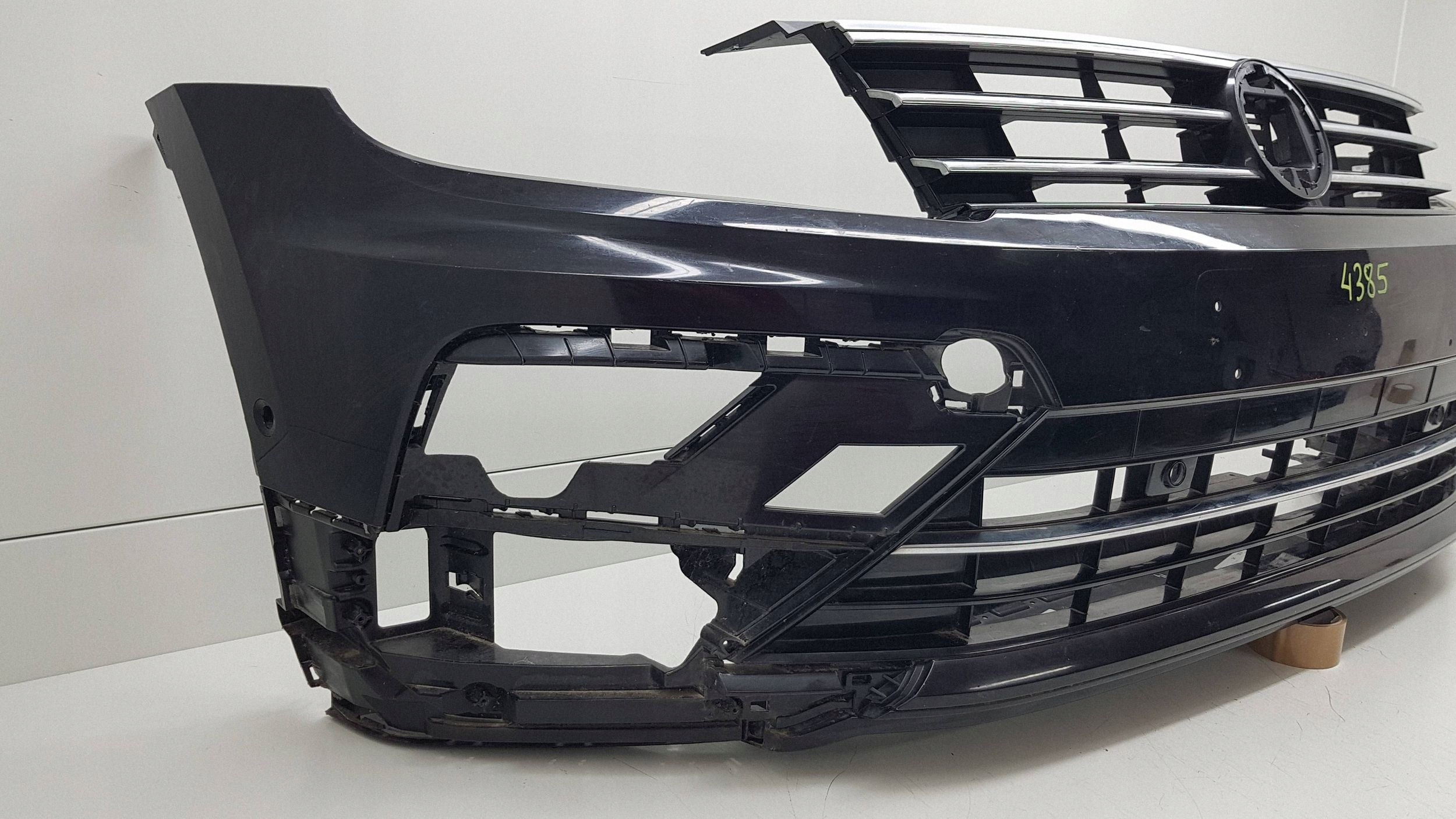 VW TIGUAN 2 II 5NA R-LINE 2017 - bumper front 5NA.807.221.B