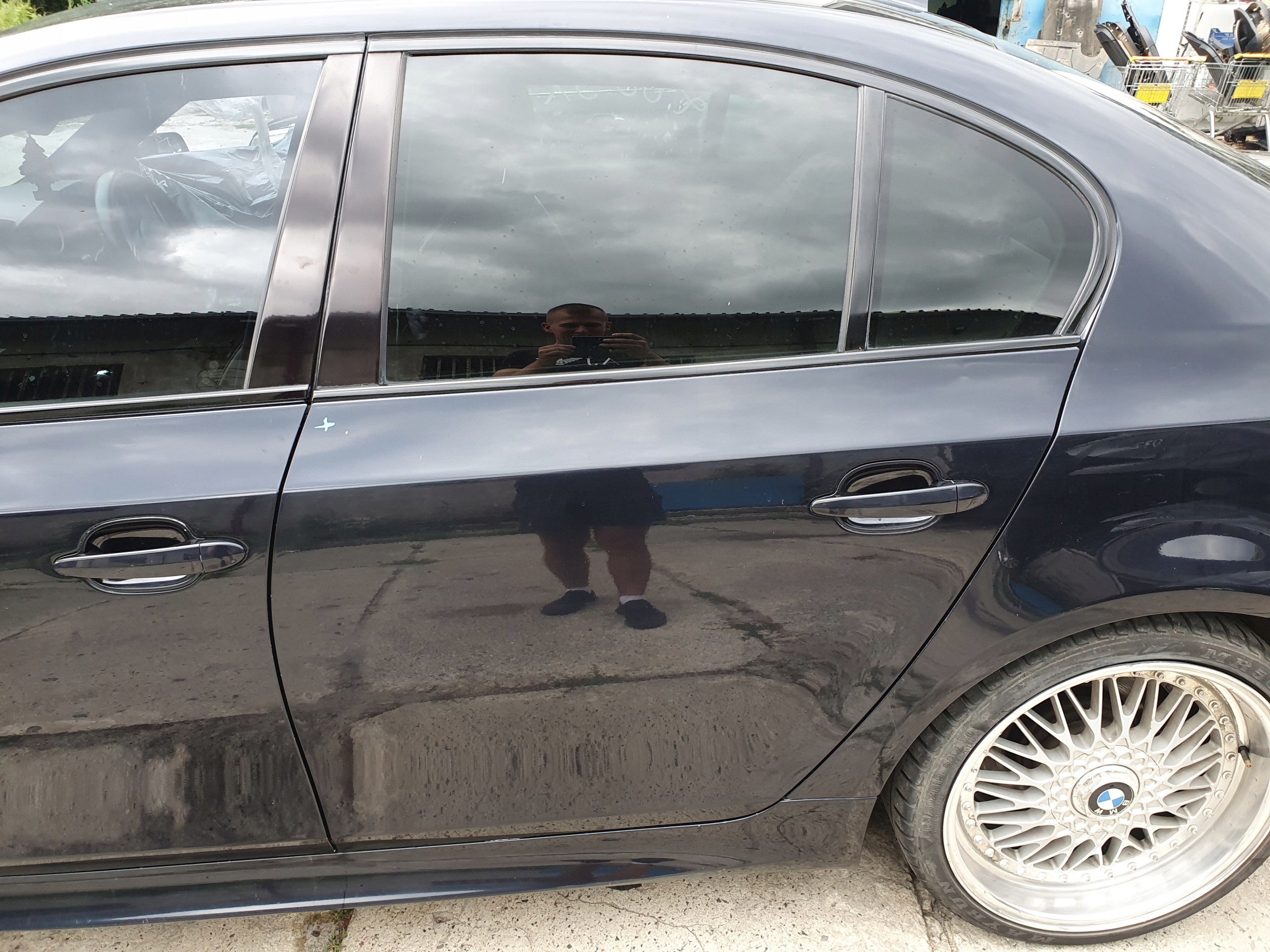 DRZWI LEWY TYŁ BMW E60 CARBONSCHWARZ