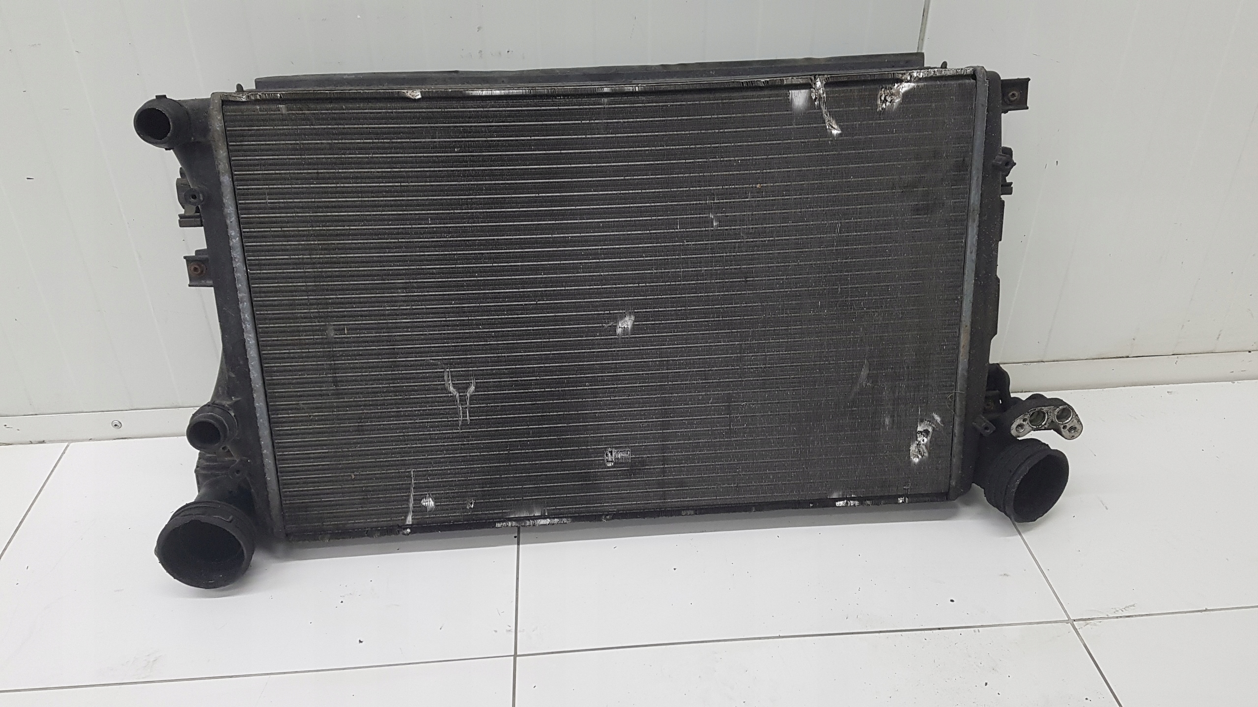 KOMPLET Radiateur SKODA OCTAVIA 2 1K0121253AA