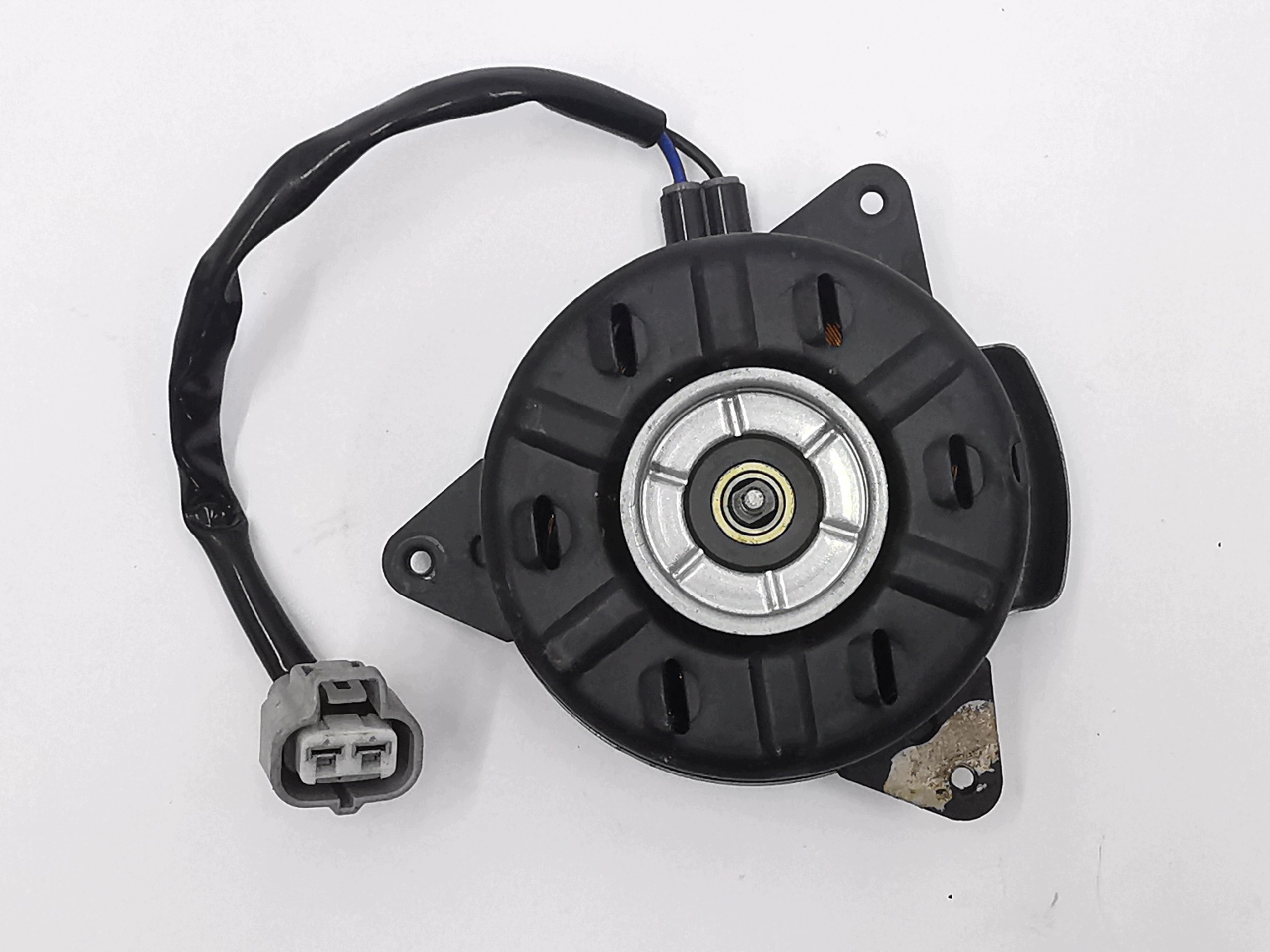 Micro moteur Ventilateurs Radiateur TOYOTA 16363-47040