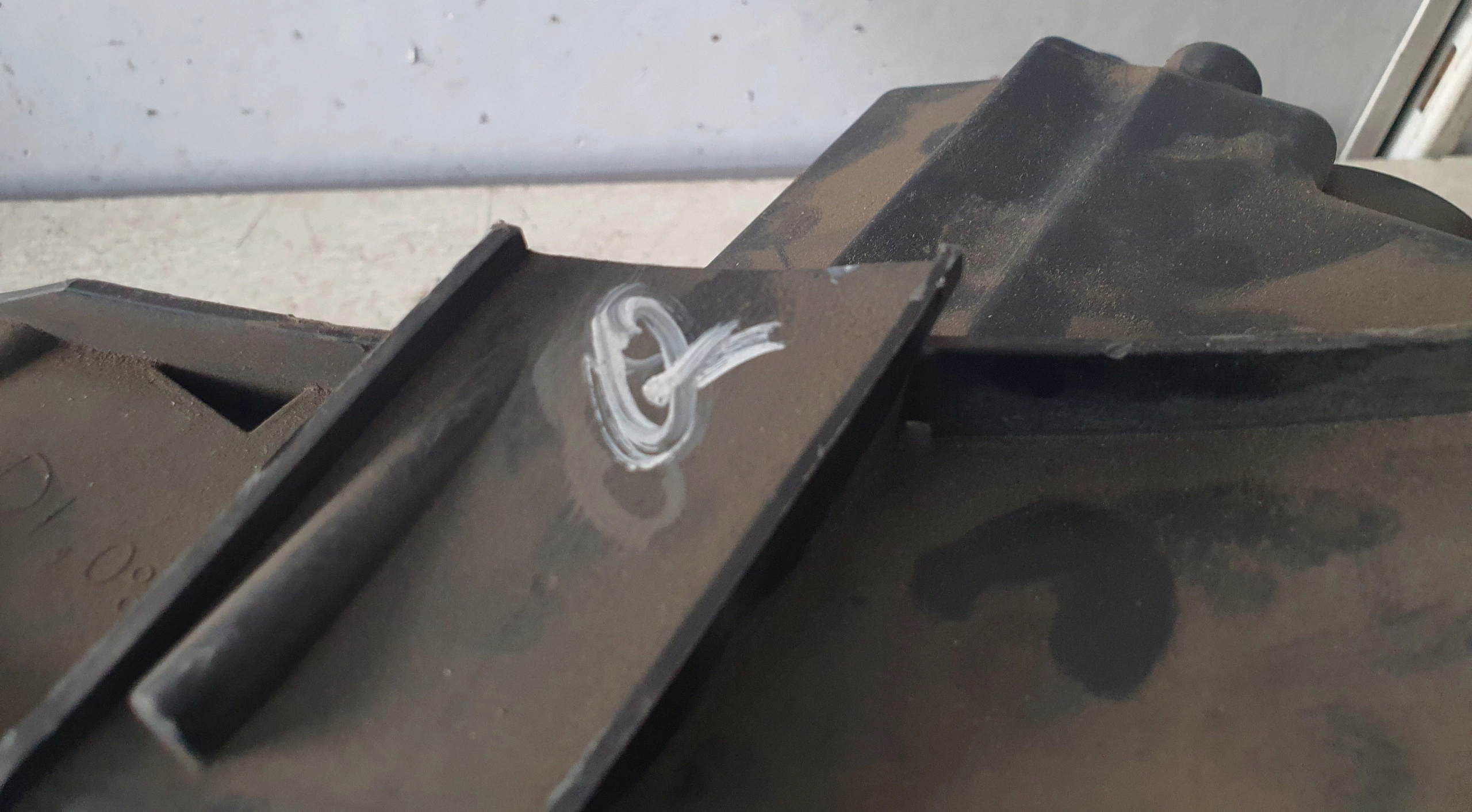 AUDI Q3 8U 11-14 light front left ZWYKLA H7 8U0941003M original