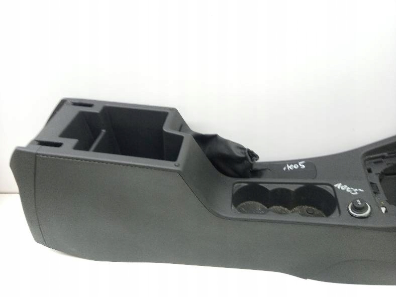 TUNEL central adapter USB passenger compartment KPL Skoda Octavia III (2012- )