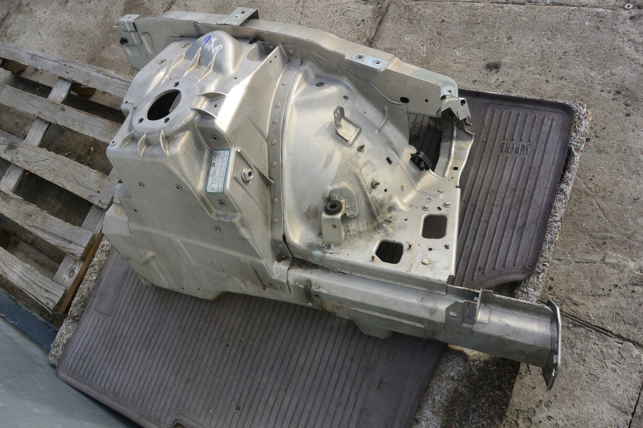 MASERATI QUATTROPORTE VI placement FARTUCH LEW front
