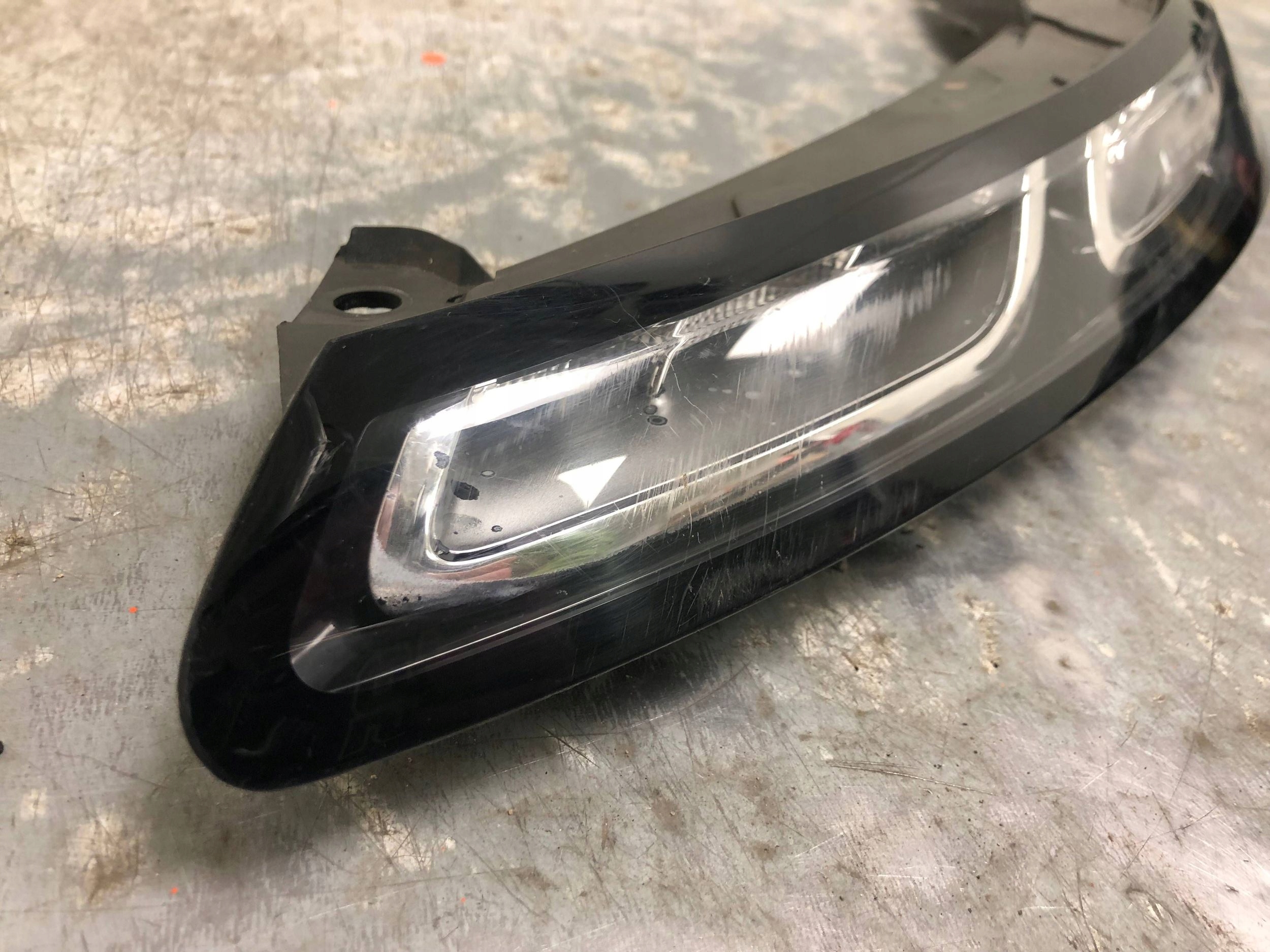 light LED DRL left front CITROEN C4 CACTUS 9800910780