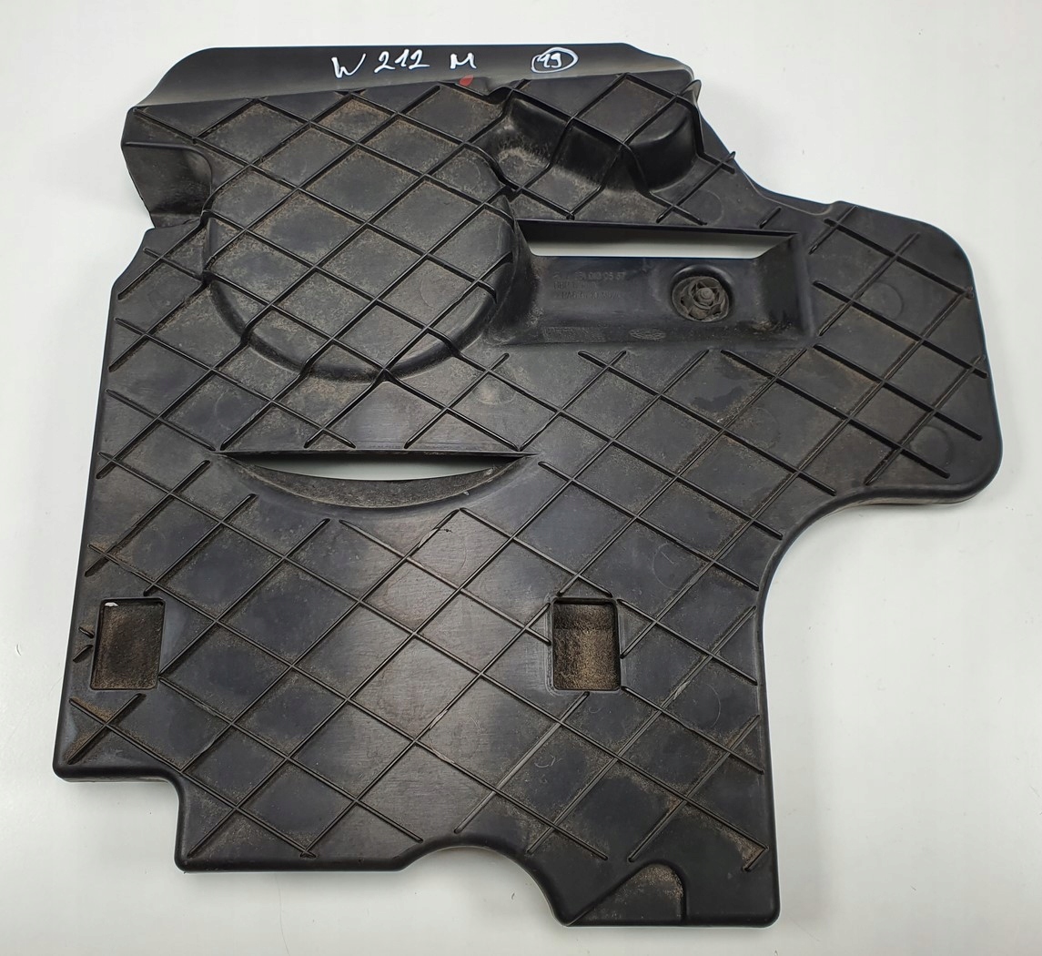 Крышка клинового ремня MERCEDES W212 A6510100867