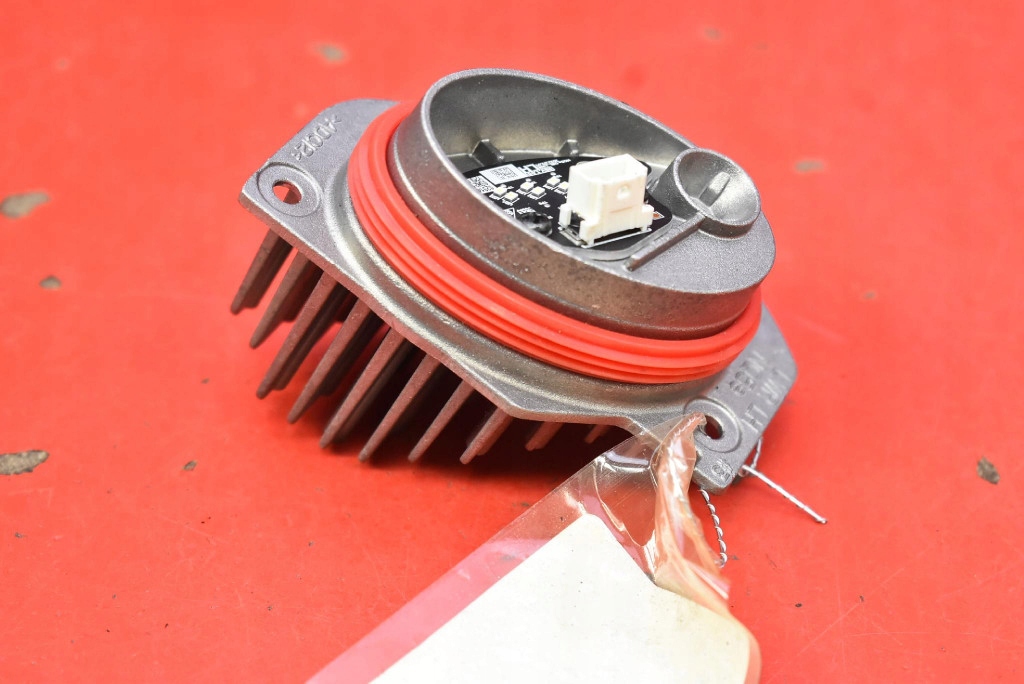 control unit module LED JEZ right R292151050 KIA SPORTAGE 5 V 21-25