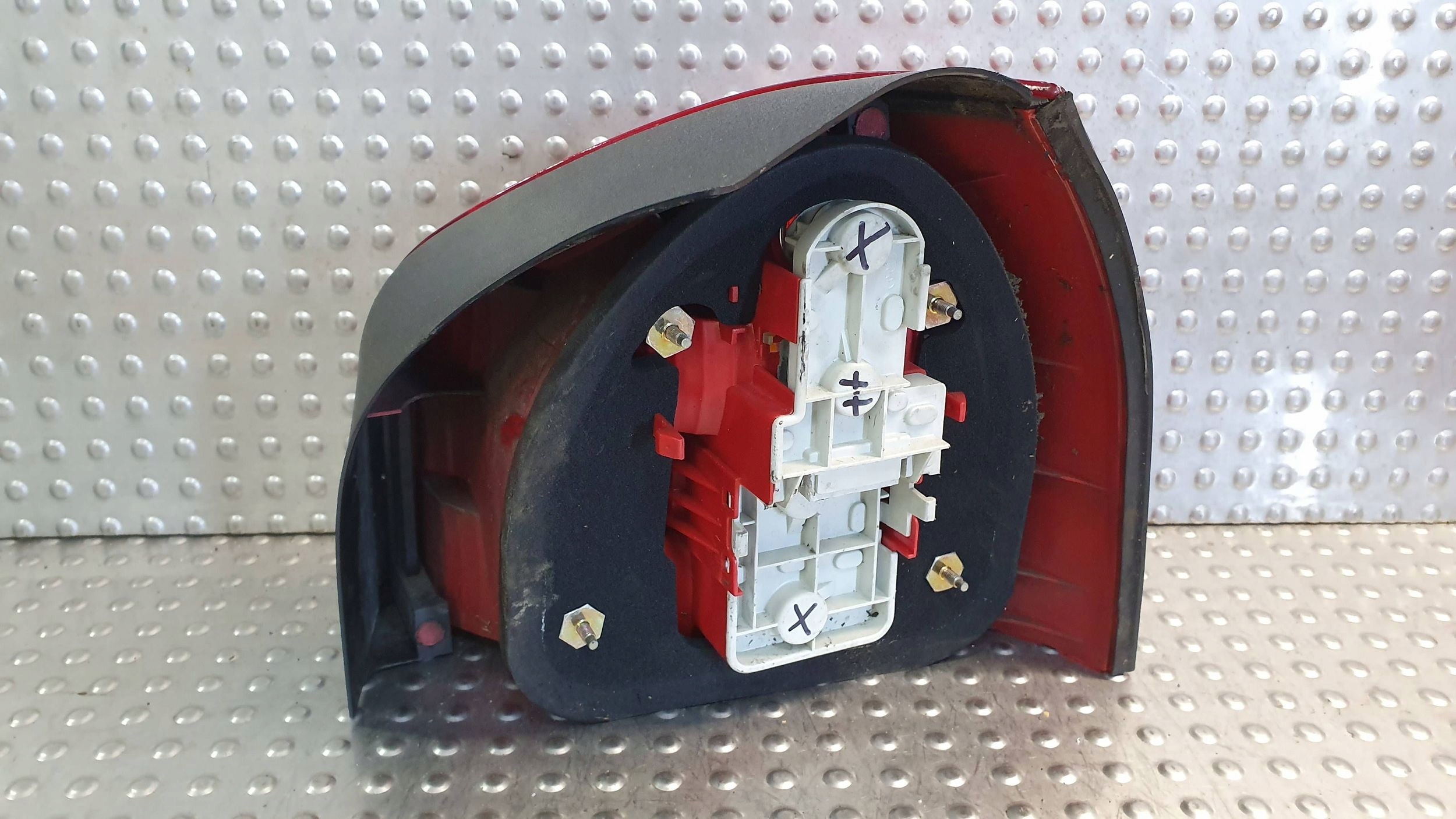 light rear part left AUDI A3 8L LIFT 96- 8L0945095B