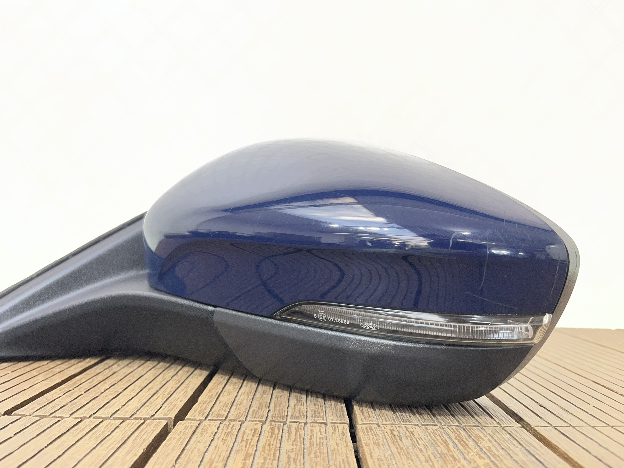 FORD FOCUS MK4 18-22 mirror left 6-PIN colour BLAZER BLUE