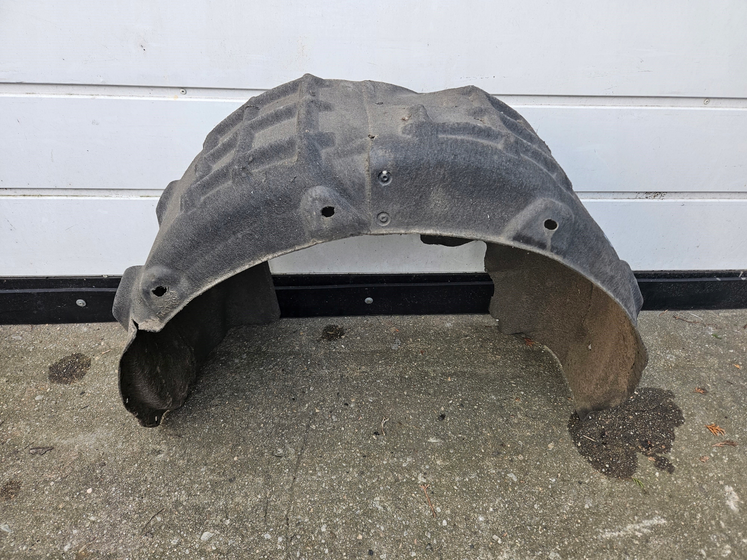 mudguard right rear. right rear part AUDI A6 C7 4G